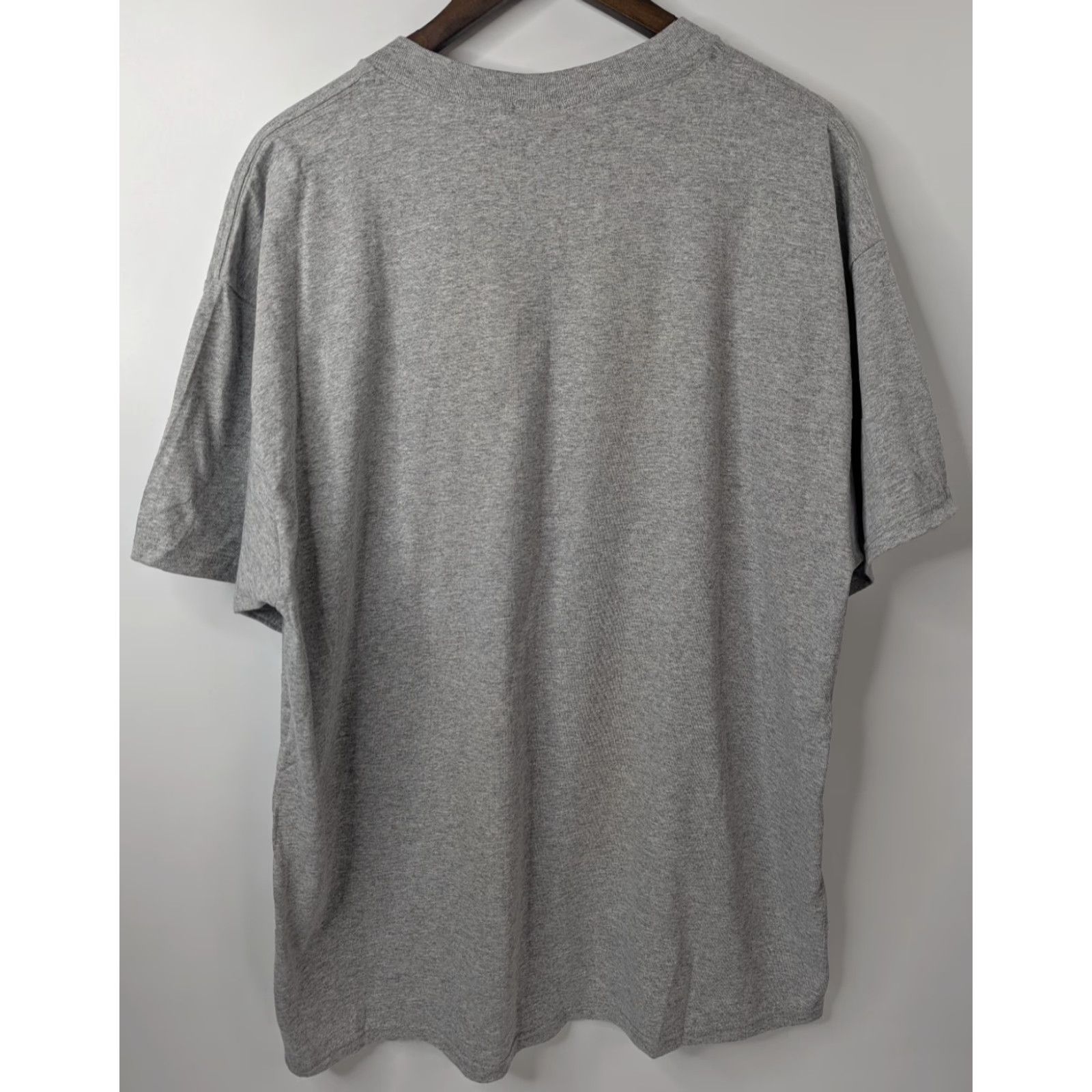J Brand VINTAGE Dr. Seuss Brand The Grinch Merry Grinchmas Happy Who-Year T-Shirt Gray XL Mens Short Sleeve Crew Neck Cotton Jersey Christmas 90s 2000s Size US XL / EU 56 / 4 - 3 Thumbnail