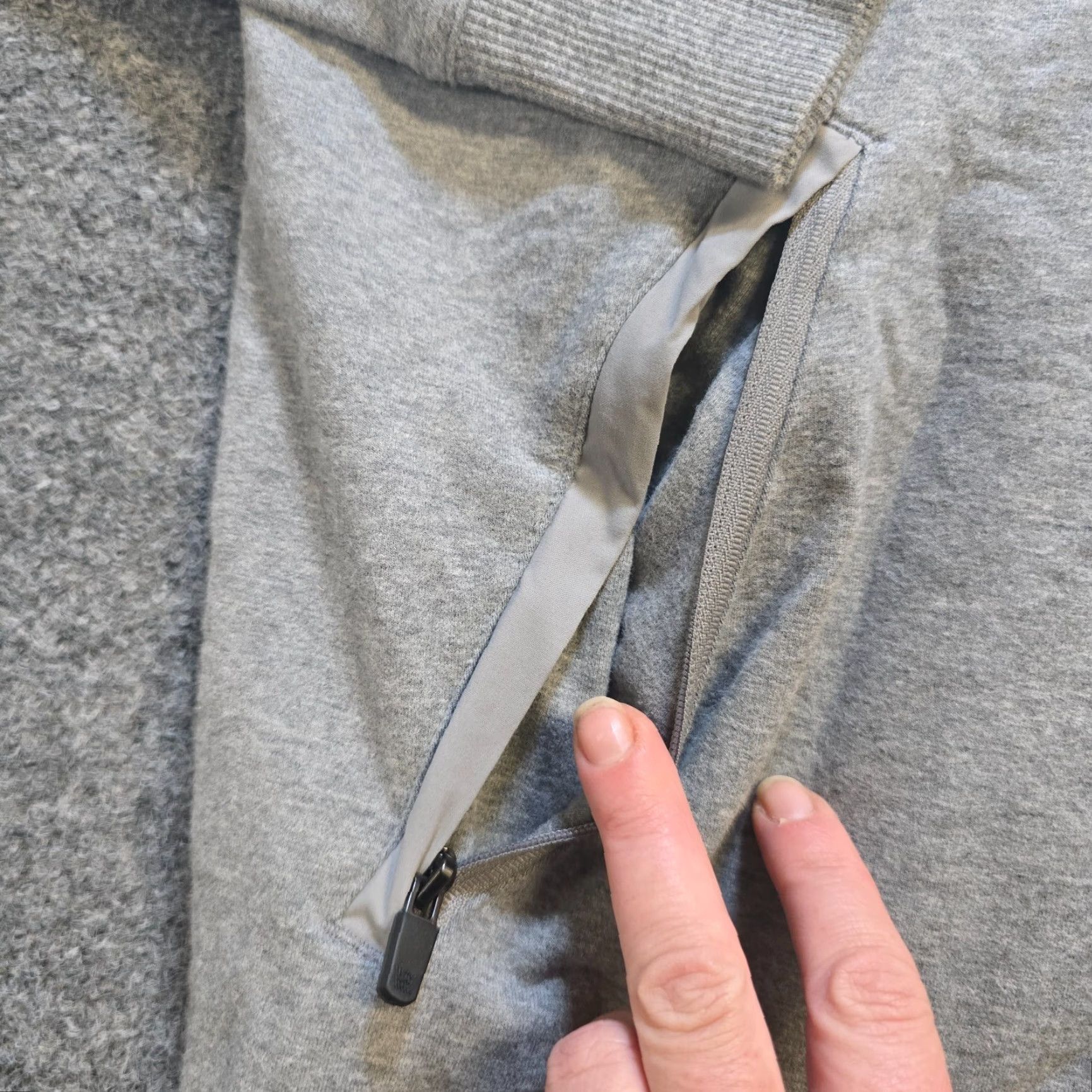 Vintage Mack Weldon Sweatshirt Hoodie Mens Large Gray Full Zip Pockets Long Sleeve Casual Regular Knit Cotton Blend Spandex Size US XL / EU 56 / 4 - 4 Thumbnail