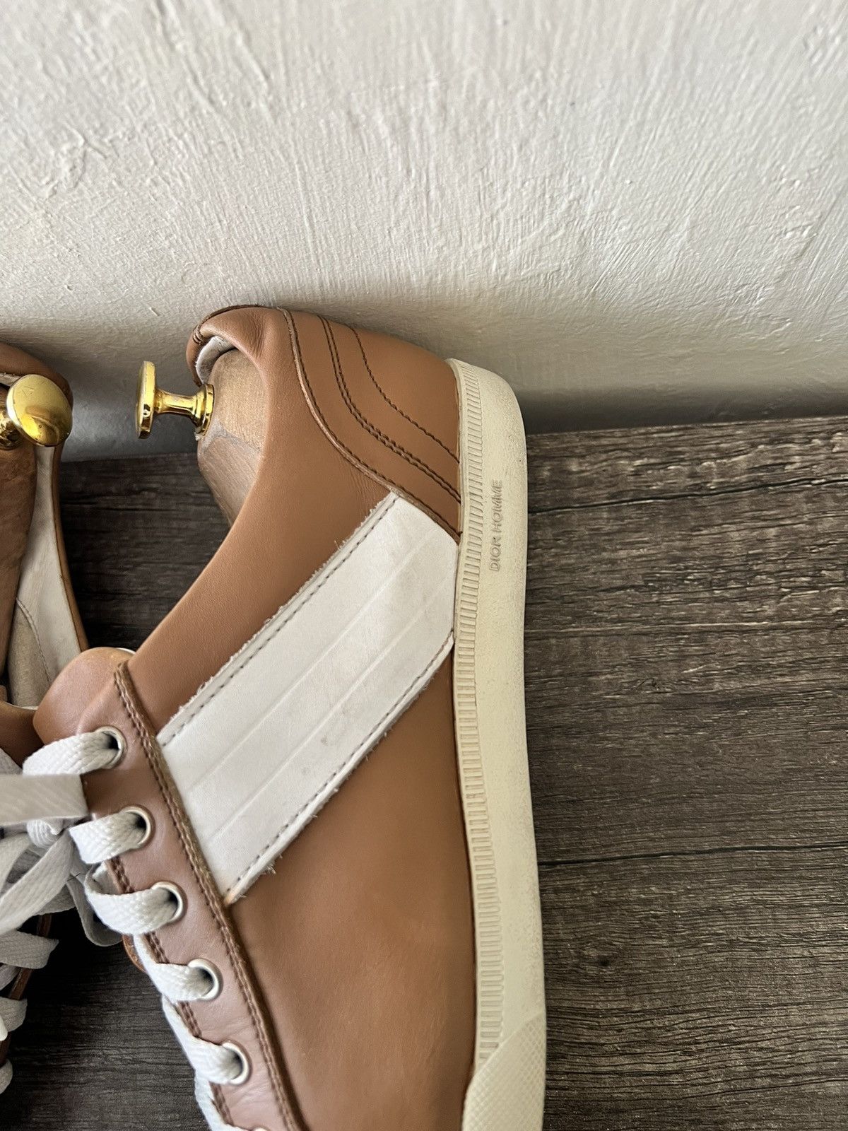 Dior DIOR B01 INSPIRED LOW-TOPS IN TAN/WHITE 🤎 Size US 8 / EU 41 - 7 Thumbnail