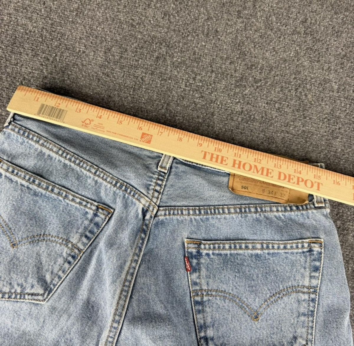 Levi's Vintage Clothing Vintage Levi’s 501 Light Wash Button Fly Jeans Size US 30 / EU 46 - 7 Thumbnail