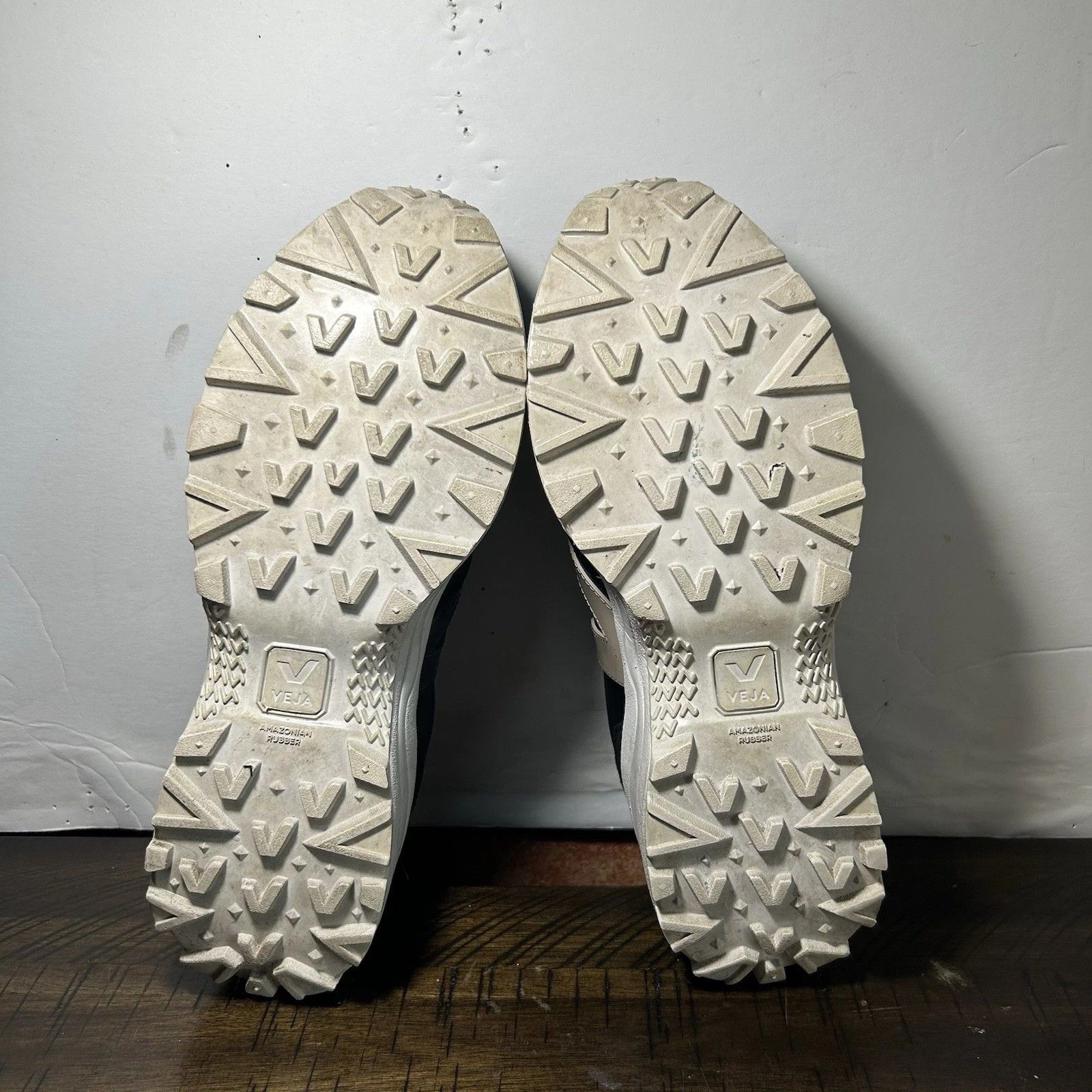 Rick Owens Rick Owens x Veja Hiking Sneakers Black 10 White Size US 10 / EU 43 - 6 Thumbnail
