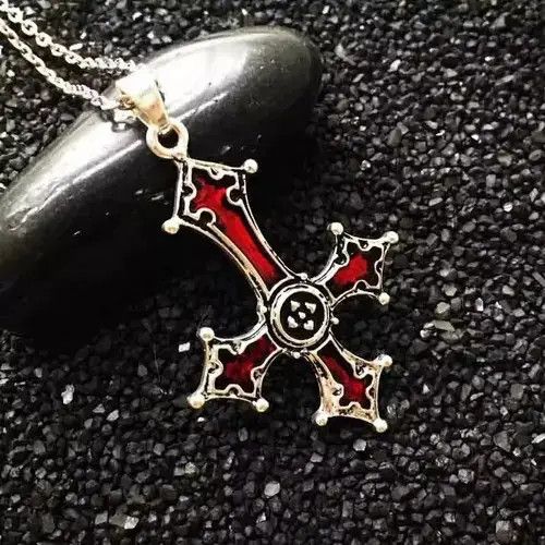 Japanese Brand Chrome Red Silver Cross Goth God Pendant Necklace Star Demon Size ONE SIZE - 3 Thumbnail