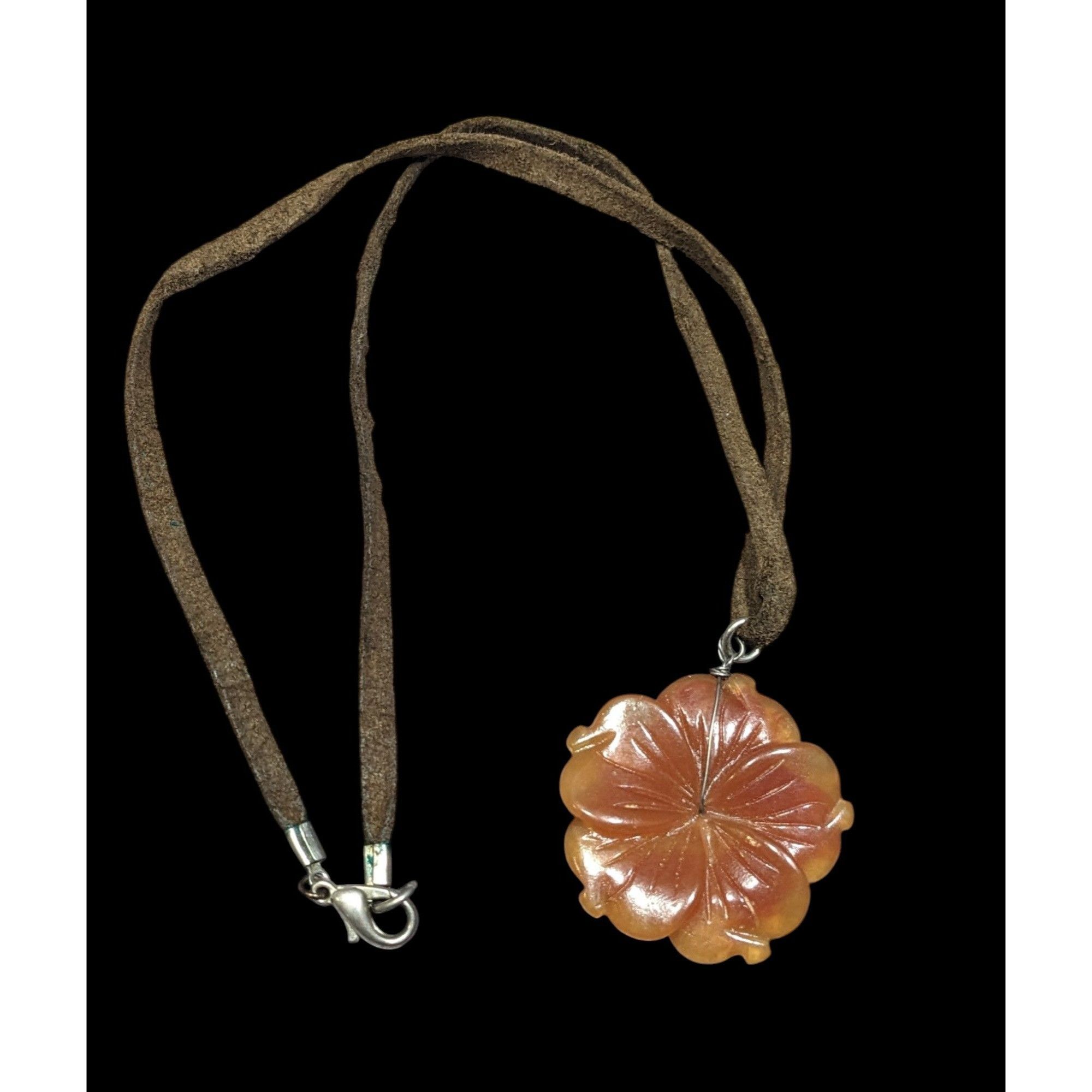 Other Vintage Carved Orange Stone Flower Pendant Necklace Size ONE SIZE - 1 Thumbnail