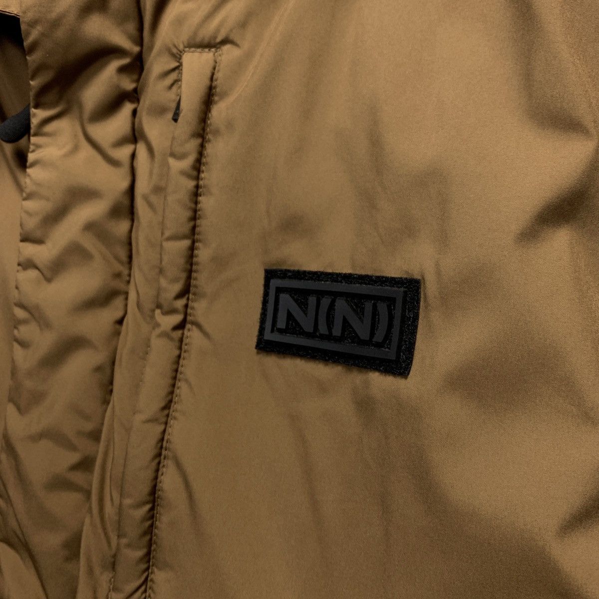 Number (N)ine NUMBER NINE LOGO DOWN PUFFER JACKET BROWN Size US S / EU 44-46 / 1 - 9 Thumbnail