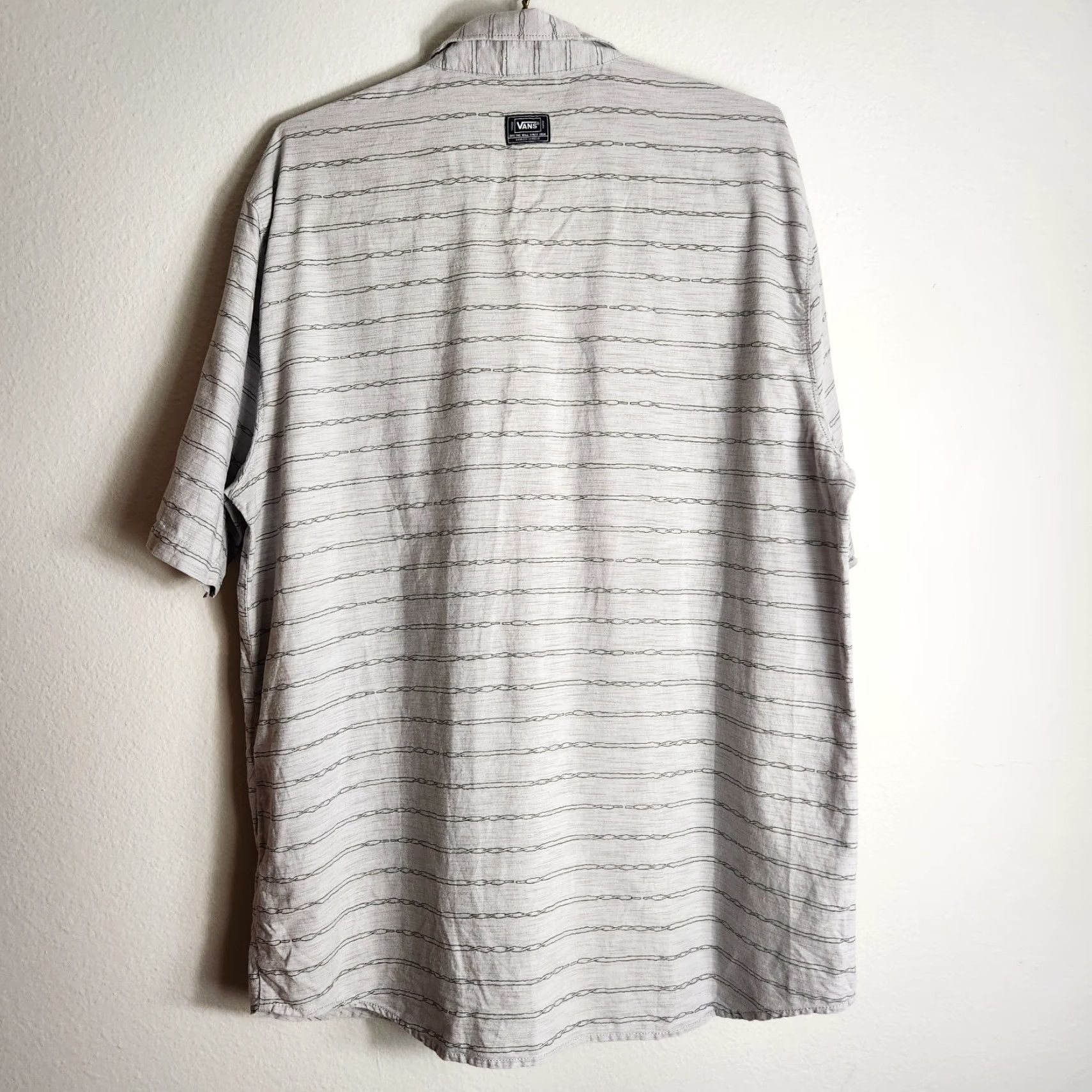 Vans Vans Mens Gray Patterned SS Casual Buttonfront Shirt-Size XXL Shirt Big & Tall Mens Gray Patterned SS Casual Buttonfront Shirt-Size XXL Size US XXL / EU 58 / 5 - 6 Thumbnail
