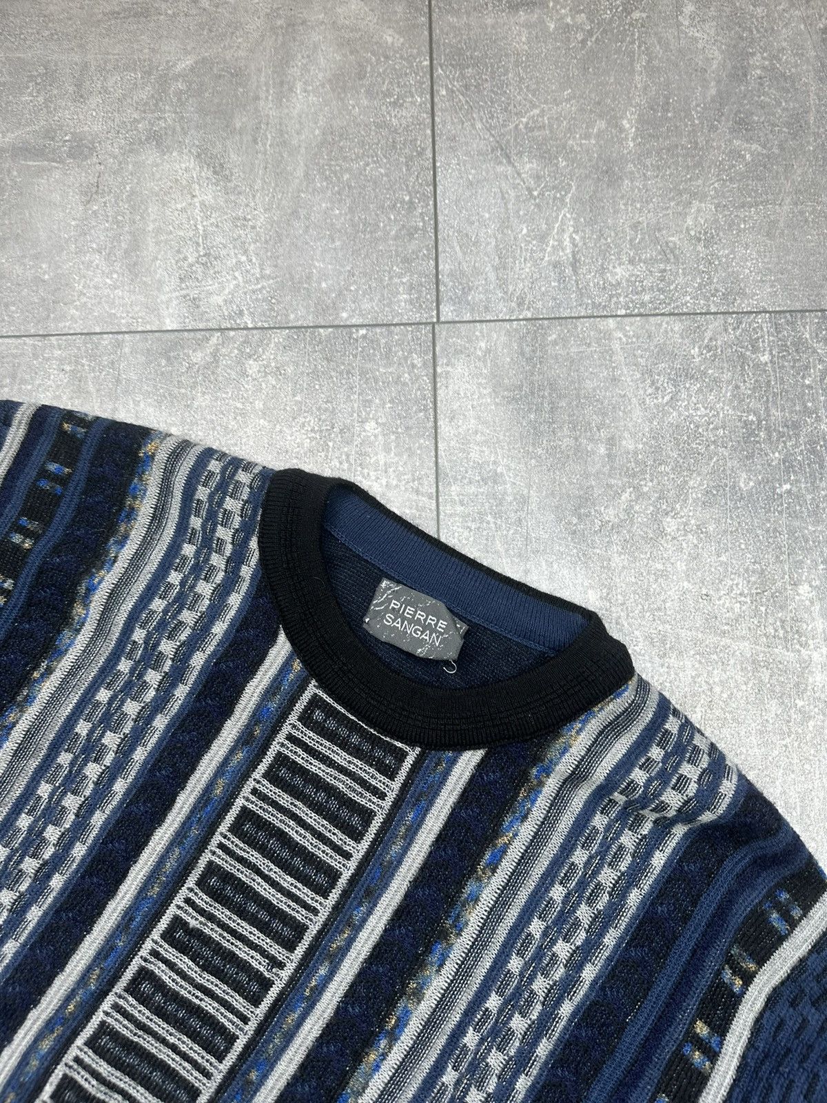 Vintage Vintage Wool Sweater Googi Style Size US L / EU 52-54 / 3 - 4 Thumbnail
