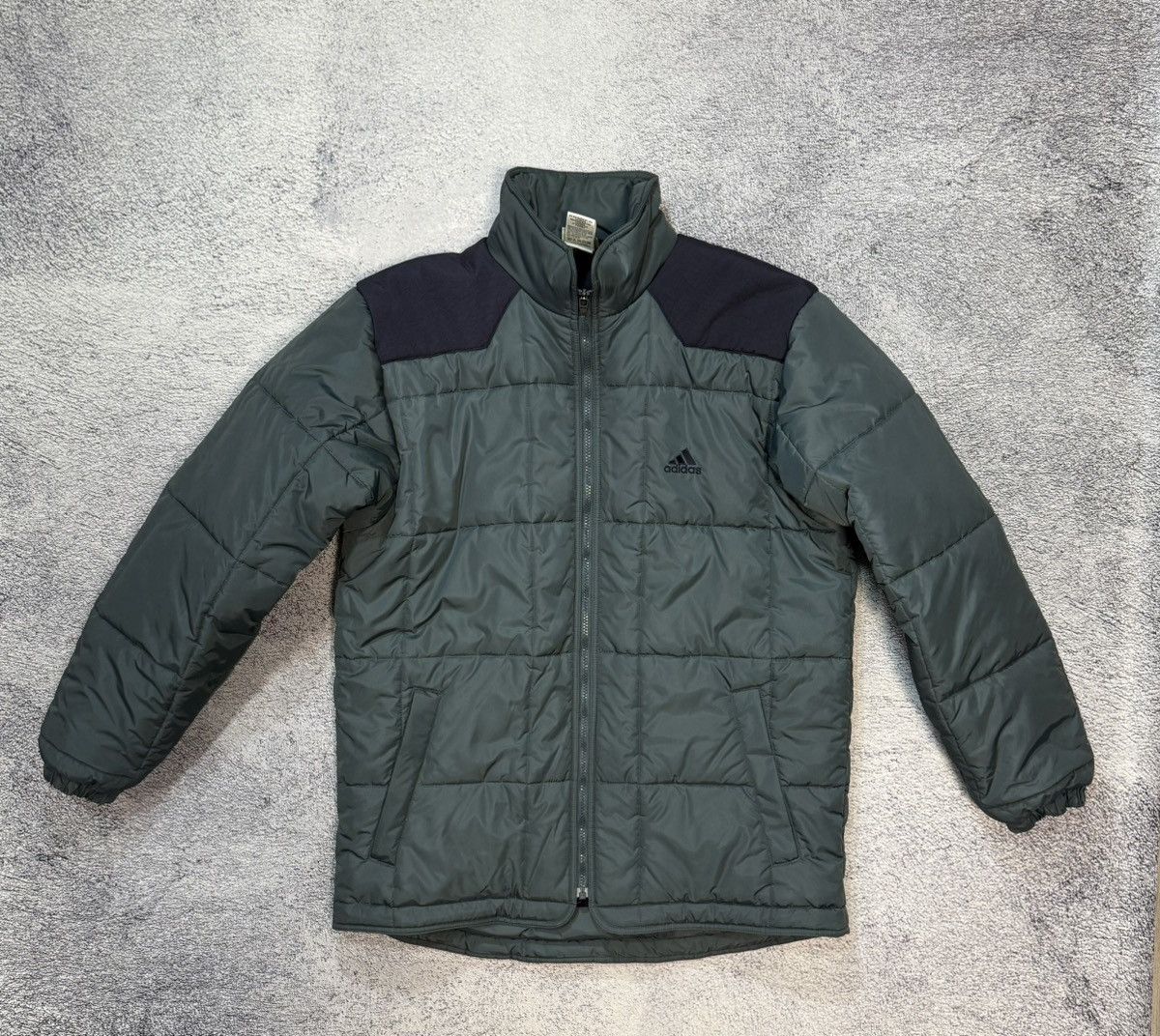 Adidas Adidas Vintage Puffer Jacket Men M Nylon Winter Coat Logo Size US M / EU 48-50 / 2 - 1 Thumbnail