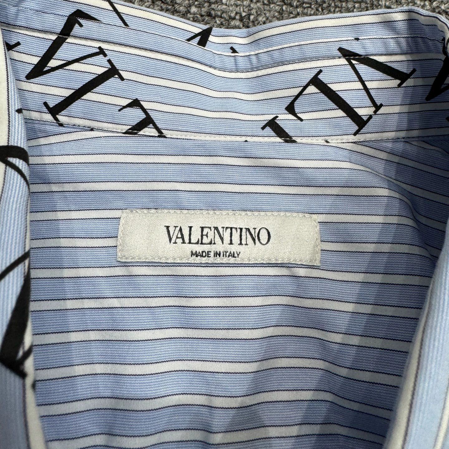 Valentino Valentino All Over Logo Print Shirt 38 Size US M / EU 48-50 / 2 - 2 Thumbnail