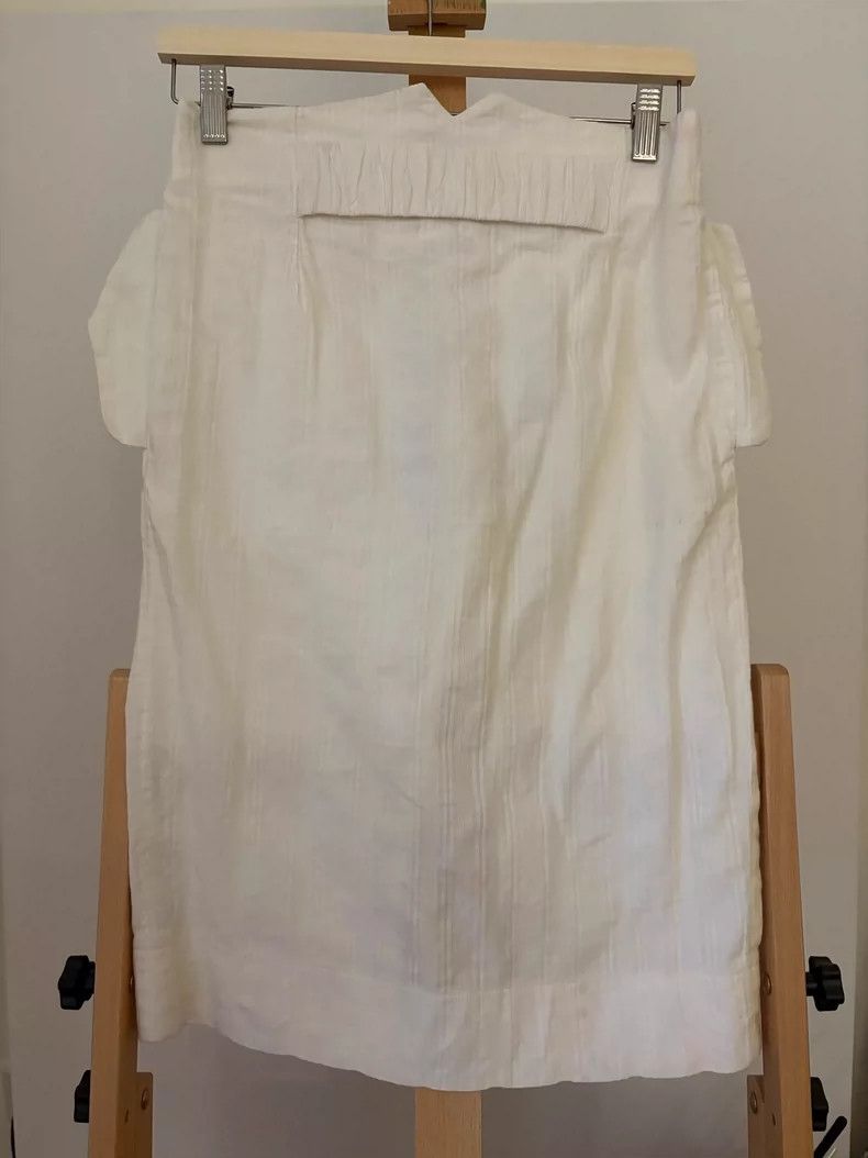 Vivienne Westwood Vivienne Westwood White half-length dress with dark patter Size 27" / US 4 / IT 40 - 3 Thumbnail