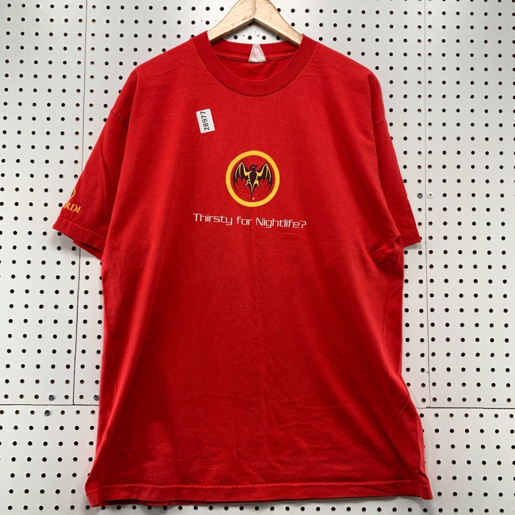 Alife VINTAGE Barcardi Shirt Adult Large Red Thirsty For Night Life Bat Logo 23X31 Size US L / EU 52-54 / 3 - 2 Thumbnail