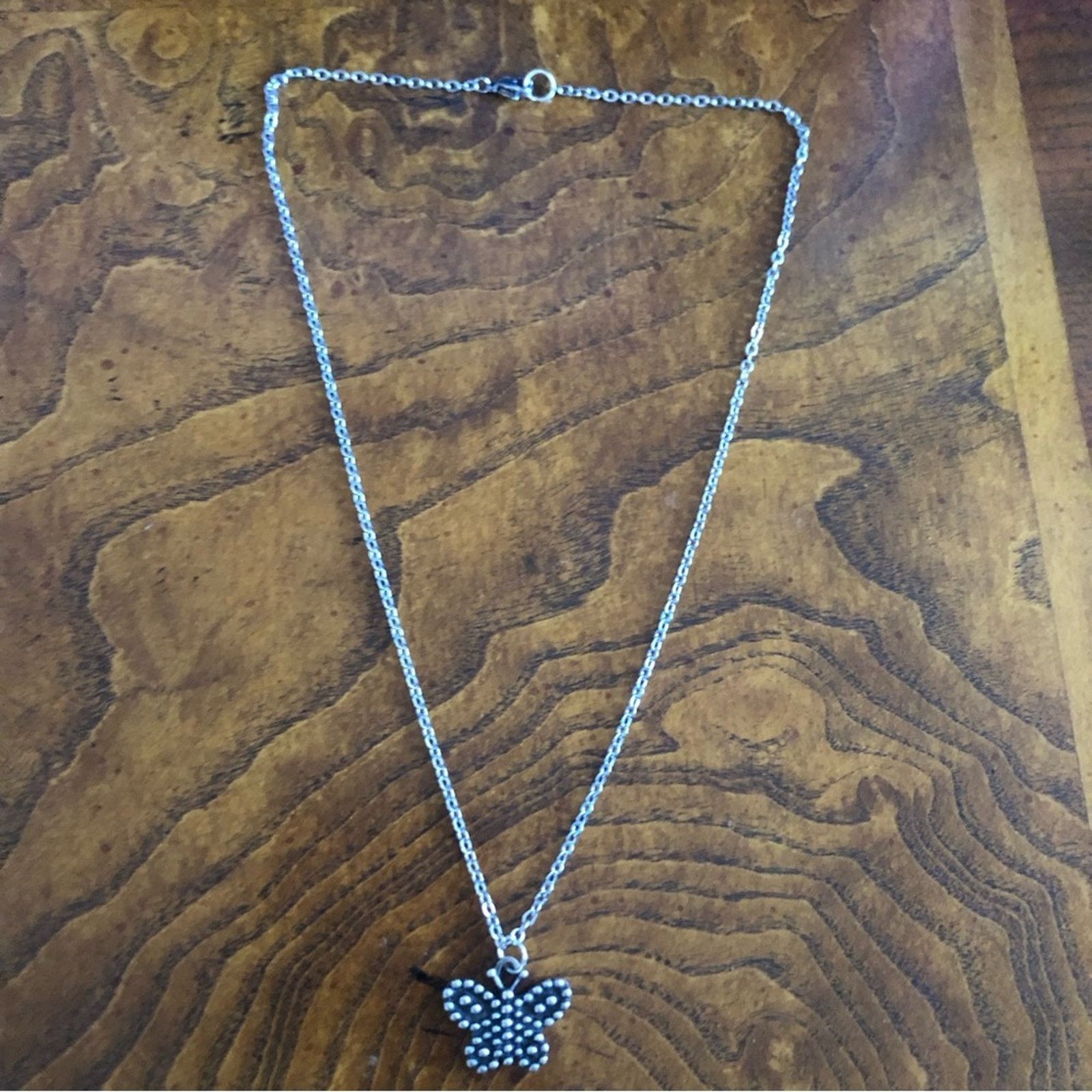 Vintage Vintage bubble butterfly pendant on chain necklace Size ONE SIZE - 8 Thumbnail