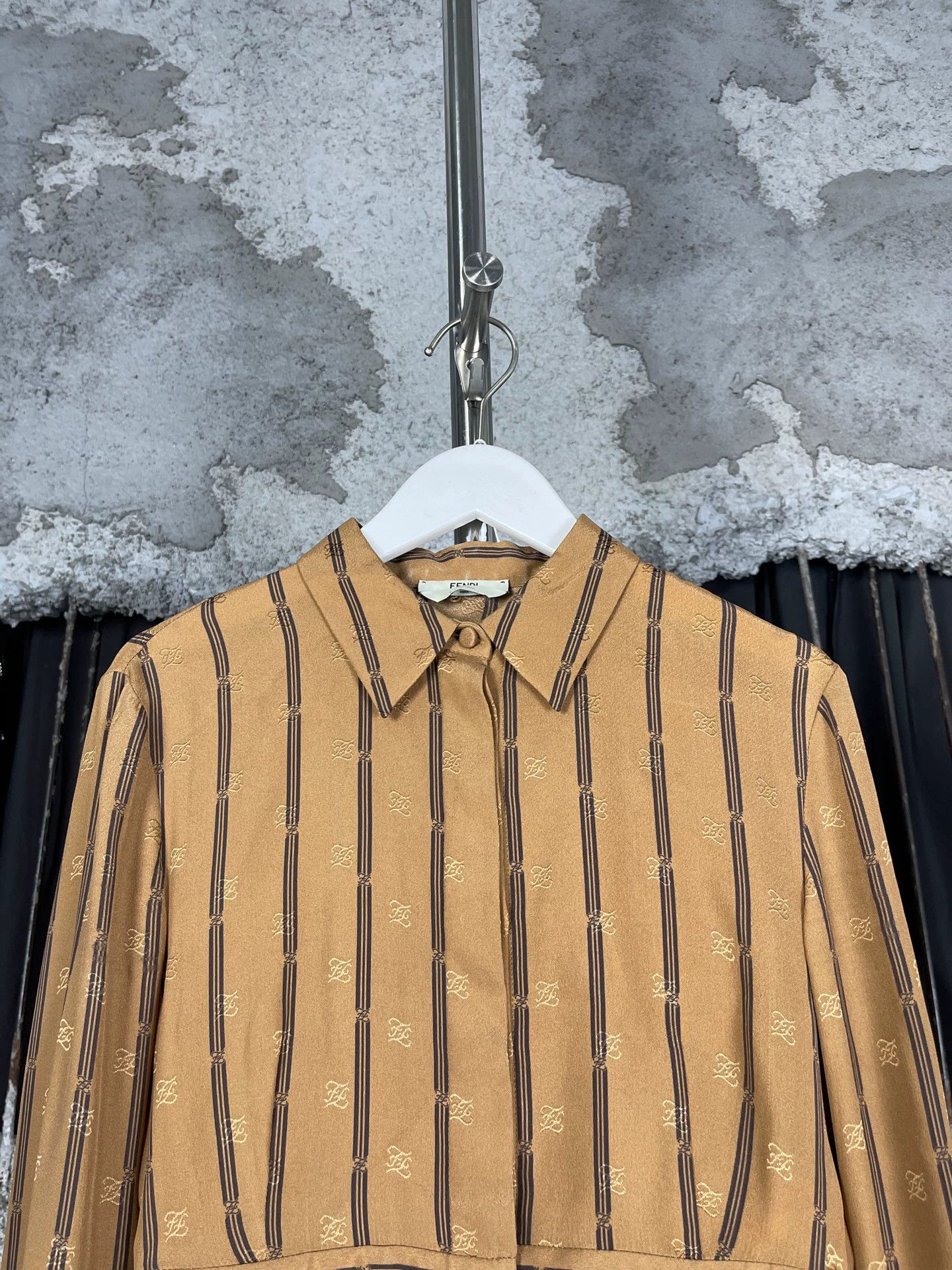 Fendi Fendi Shirt 36 99 New Size XS / US 0-2 / IT 36-38 - 3 Thumbnail