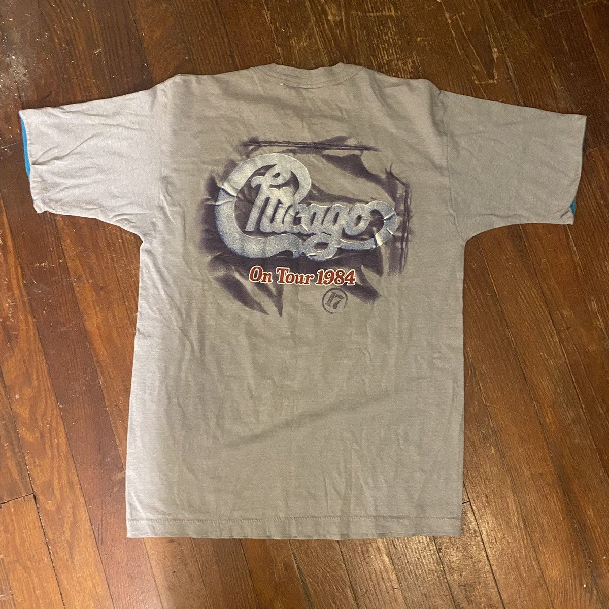 Band Tees × Vintage VINTAGE GRAIL 1984 CHICAGO BAND TOUR VERY RARE SIZE LG Size US L / EU 52-54 / 3 - 3 Thumbnail