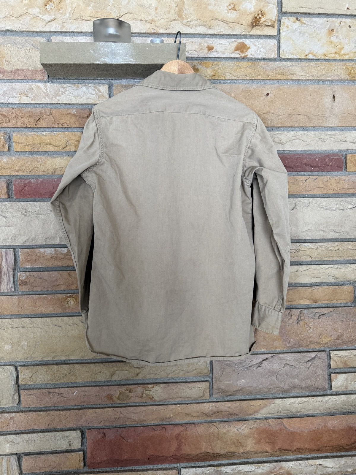 Vintage Vintage 50s US Army Military Button Up Khaki Shirt Size US L / EU 52-54 / 3 - 9 Thumbnail