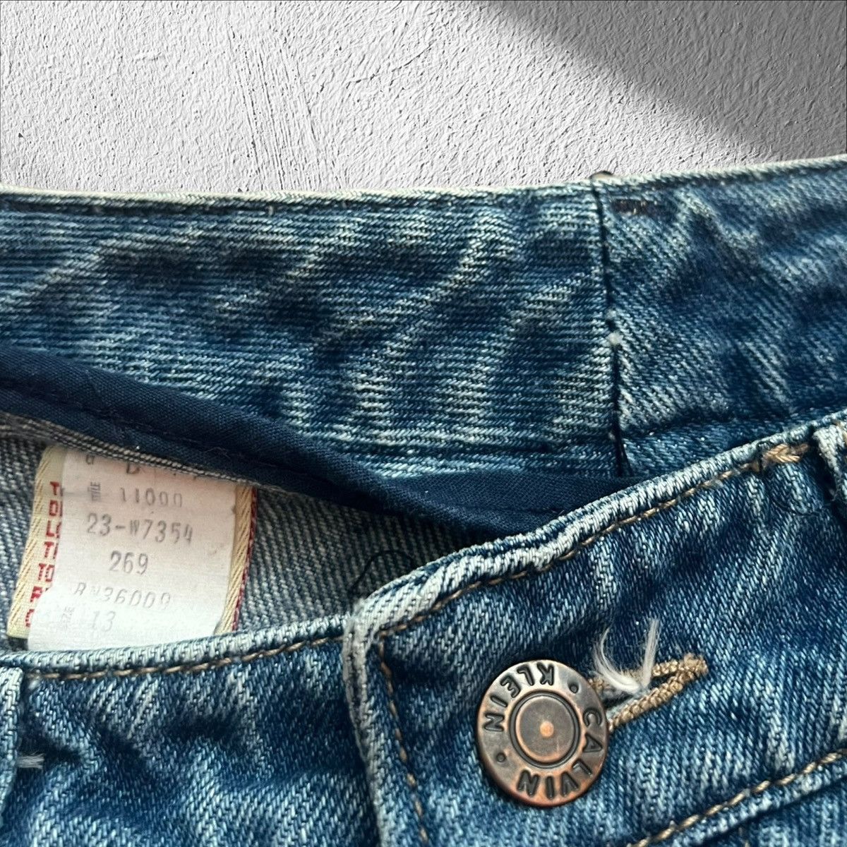Calvin Klein Vintage 90s Calvin Klein Jeans Straight Leg – Size 28x33 Size 28" / US 6 / IT 42 - 5 Thumbnail