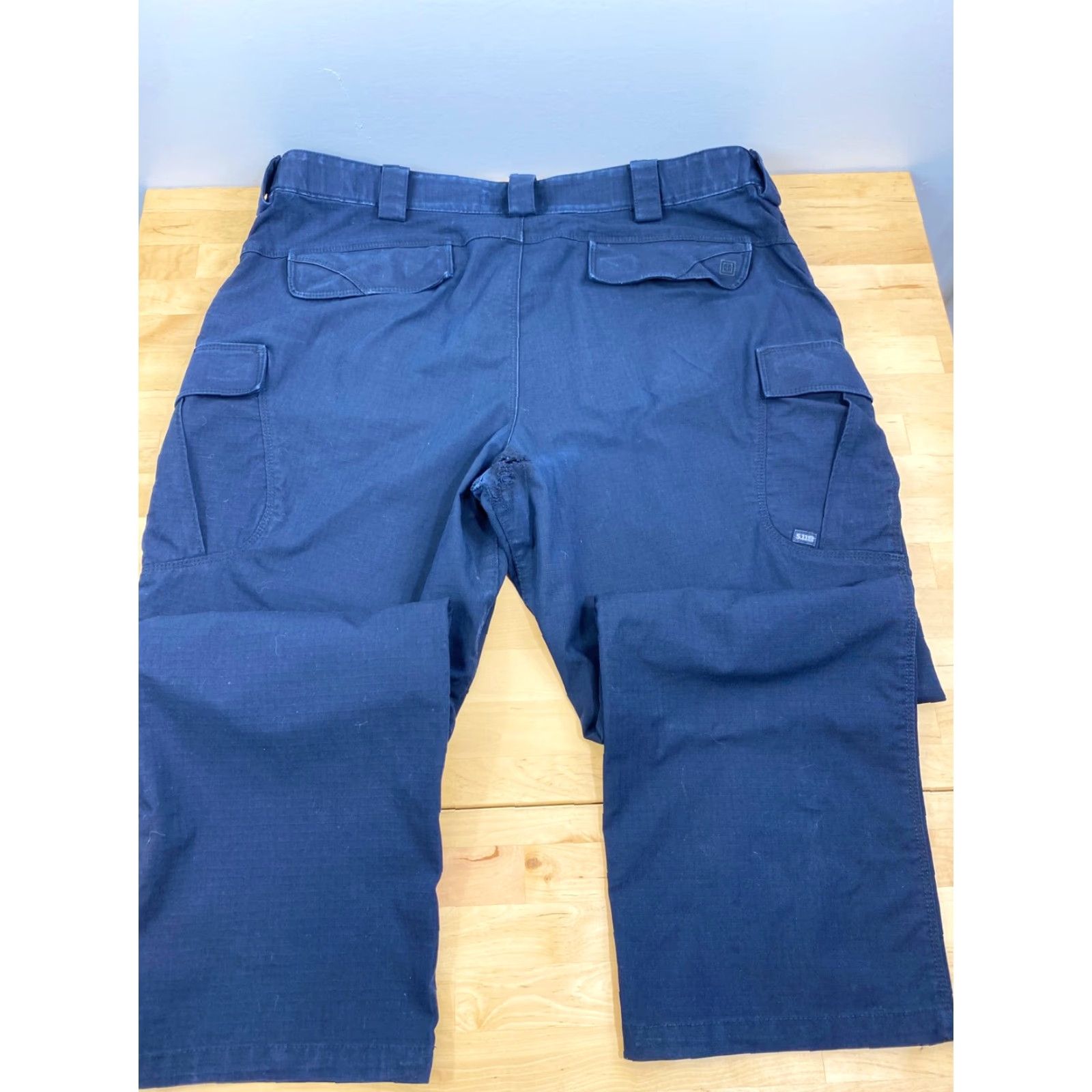 Vintage 5.11 Tactical Mens Cargo Pants 40x30 Navy Blue 5.11 Taclite Pro Outdoor Inseam 30 Regular Size 40 Mens Pants Blue Size US 40 / EU 56 - 4 Thumbnail