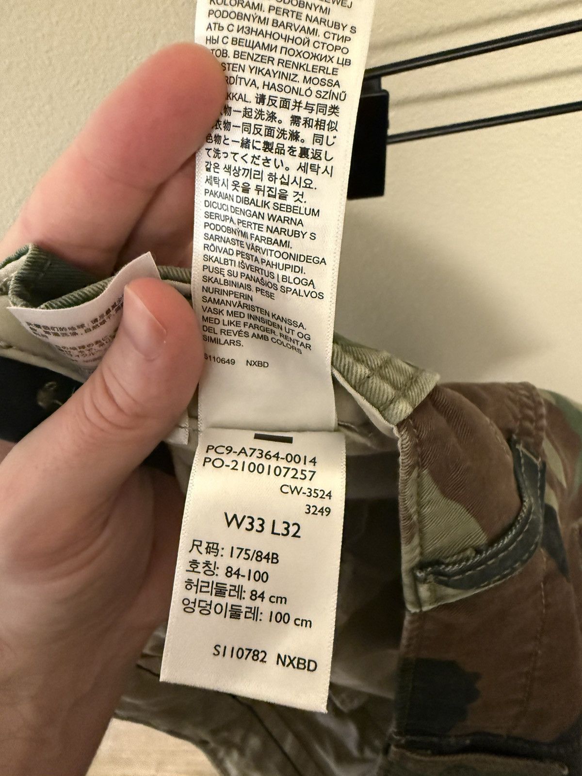 Levi's Levi’s XX Cargo Straight Fit Camo Pants Size US 33 - 6 Thumbnail