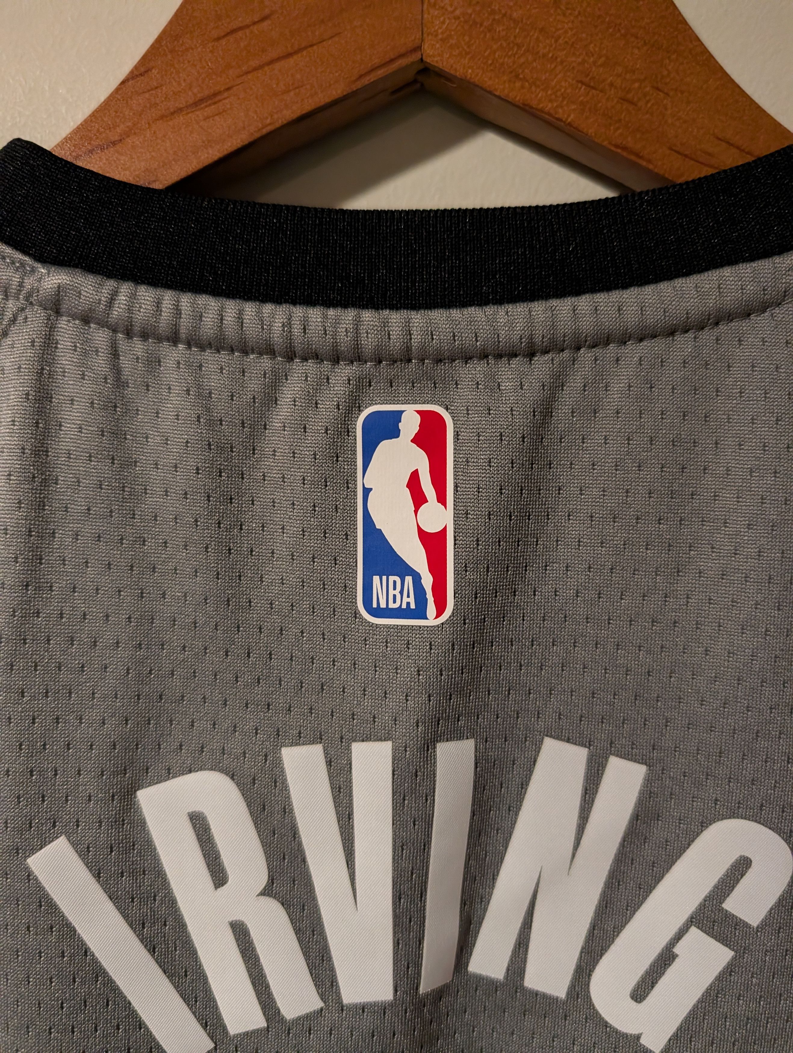 Jordan Brand Jordan Brooklyn Nets Kyrie Irving #11 Basketball Jersey Size US M / EU 48-50 / 2 - 3 Thumbnail