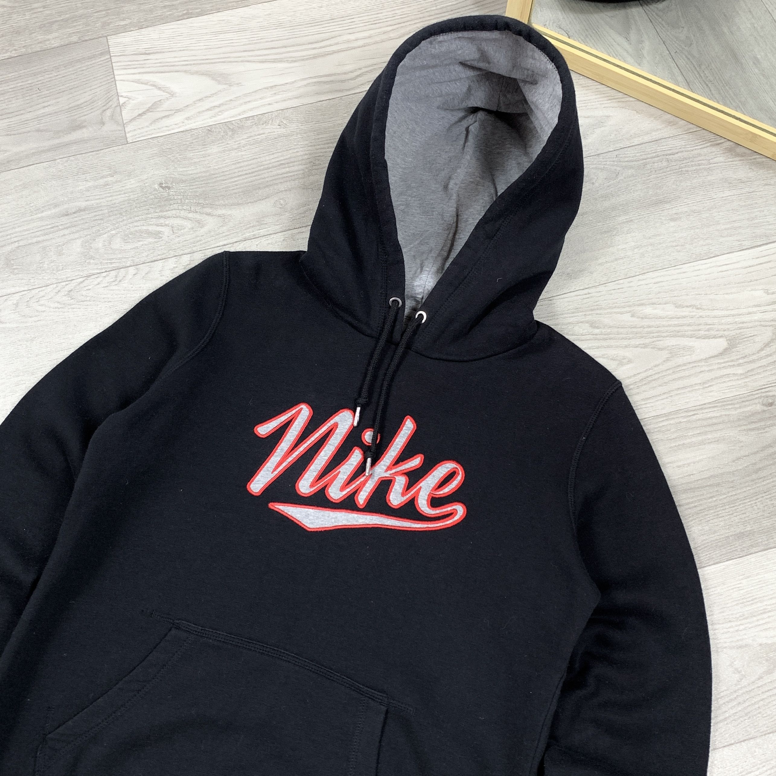 Nike Vintage Nike 90s Embroidered Black Hoodie Women's Sweat M Size M / US 6-8 / IT 42-44 - 3 Thumbnail