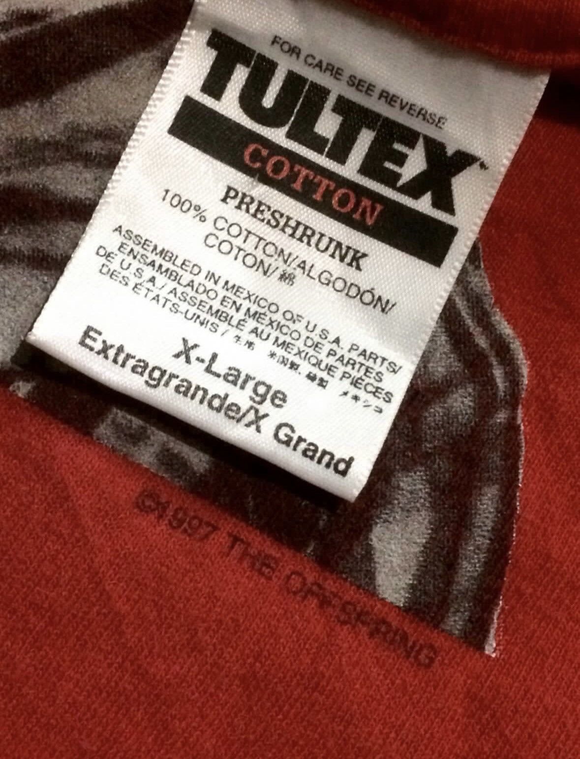 Band Tees Vintage 90's THE OFFSPRING "Club Me" Punk Rock T-shirt Size US XL / EU 56 / 4 - 4 Thumbnail