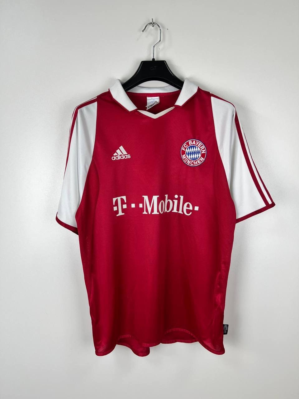 Adidas × Vintage Bayern München Adidas Makaay vintage jersey size M Size US M / EU 48-50 / 2 - 1 Thumbnail