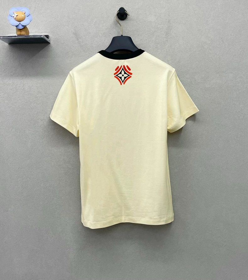 Louis Vuitton Louis Vuitton Yellow large logo short sleeve 2503-Nextarrow Size US M / EU 48-50 / 2 - 2 Thumbnail