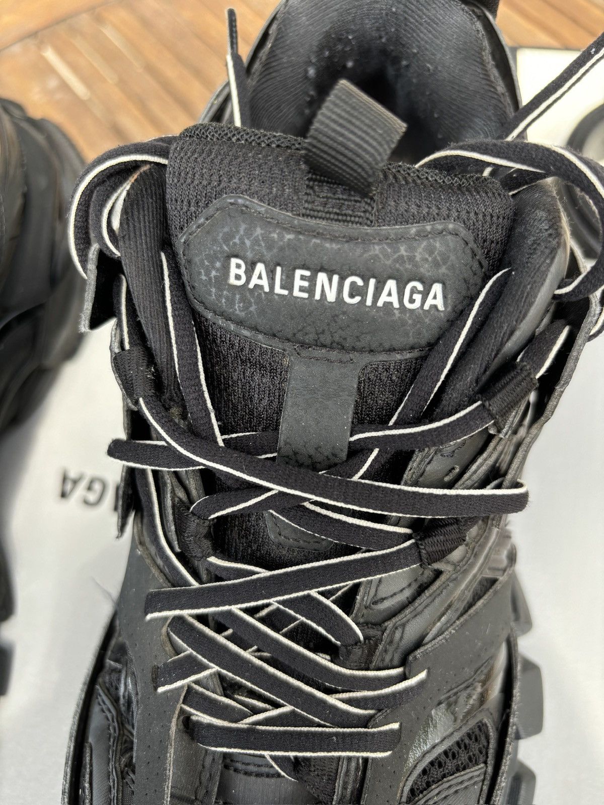 Balenciaga Balenciaga Track Runner V2 Black Size US 9 / EU 42 - 7 Thumbnail