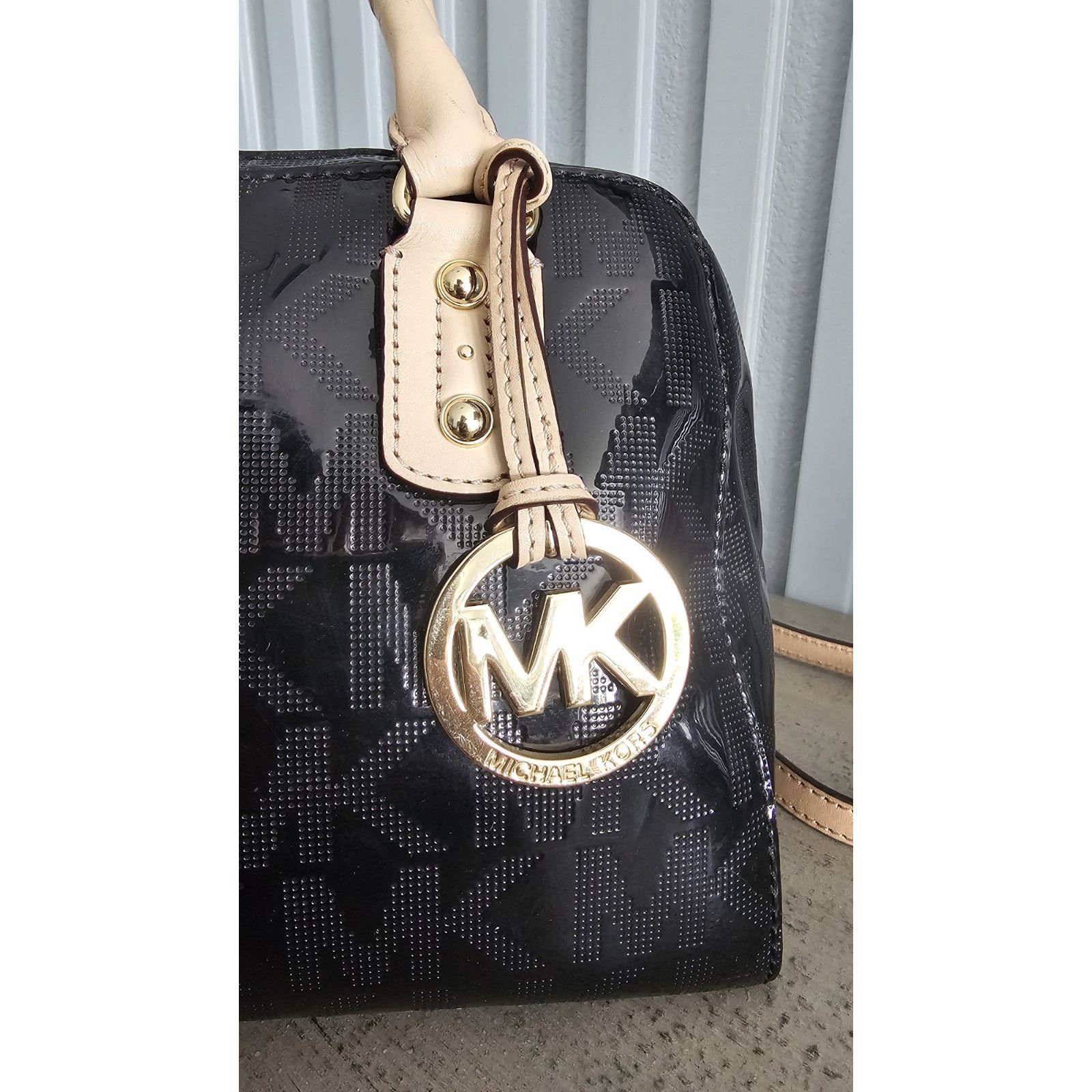 Michael Kors Michael Kors Signature Black Patent Leather Monogram Size ONE SIZE - 8 Thumbnail
