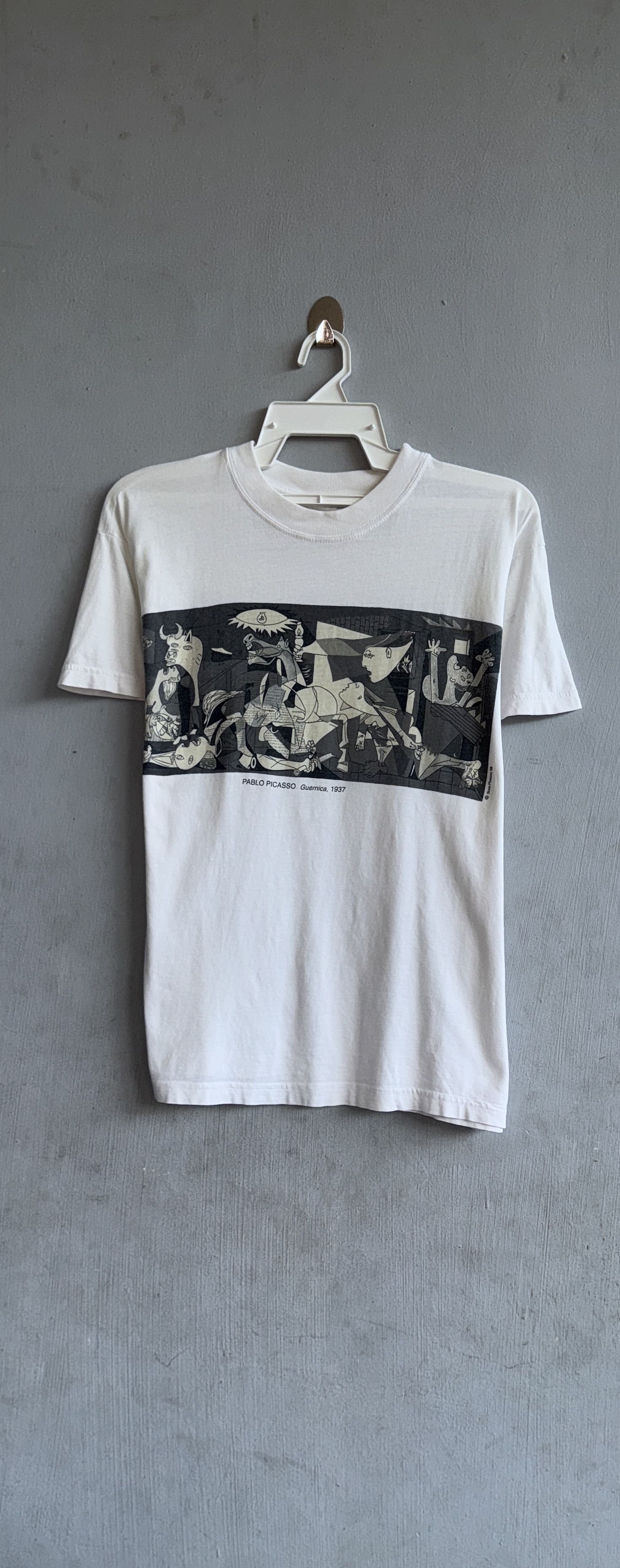 Vintage Pablo Picasso Guernica 1937 Vintage Shirt Size US M / EU 48-50 / 2 - 1 Thumbnail