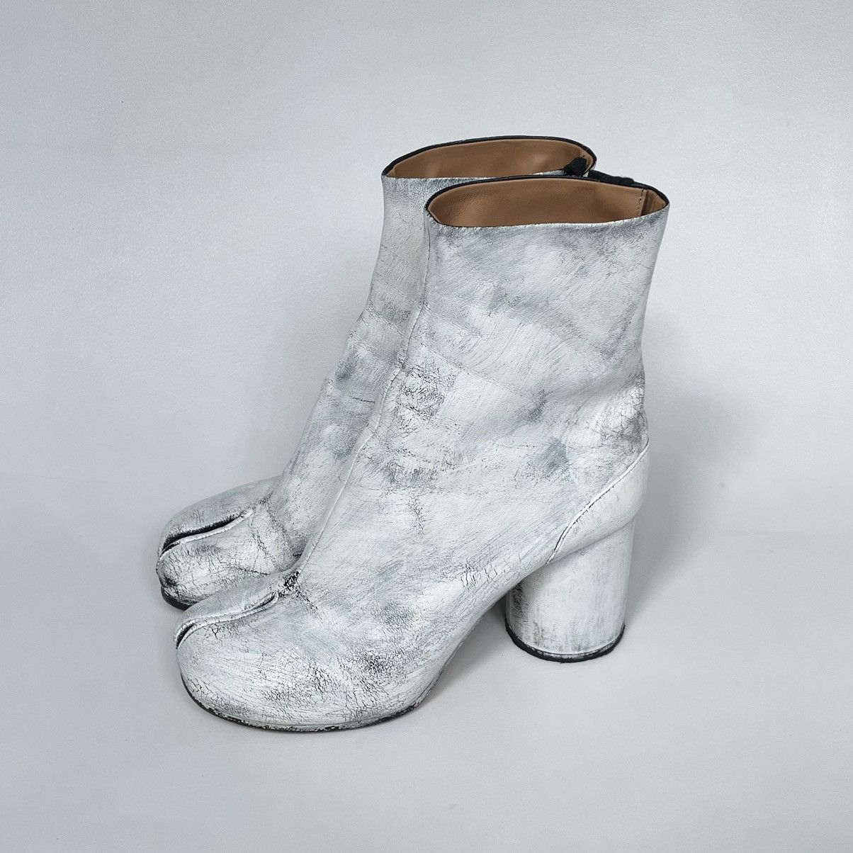 Maison Margiela White Painted Leather Tabi Boots Size US 7 / IT 37 - 3 Thumbnail