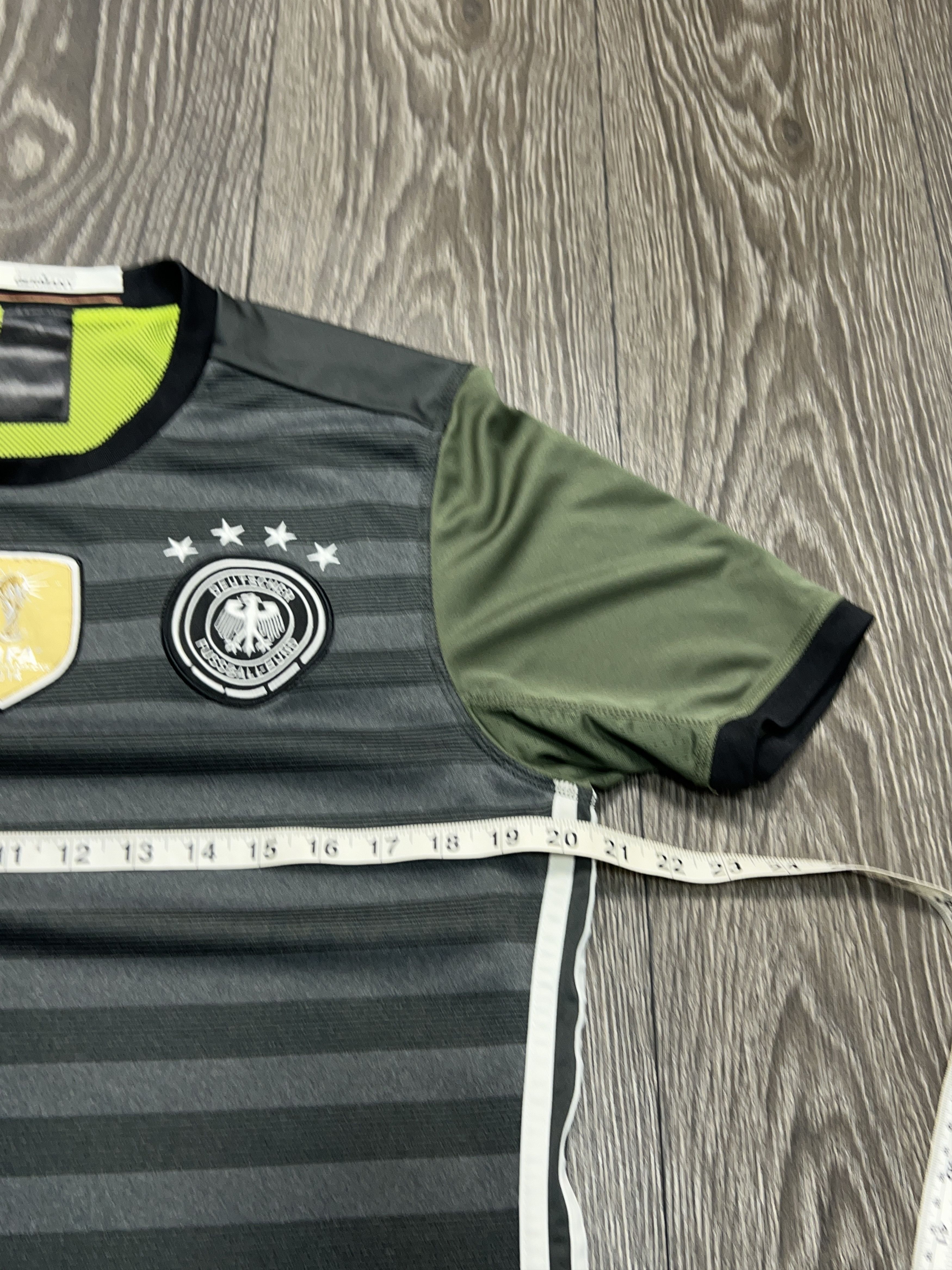Adidas Germany National Team 2016 2017 Reversible Soccer Shirt Size US L / EU 52-54 / 3 - 7 Thumbnail