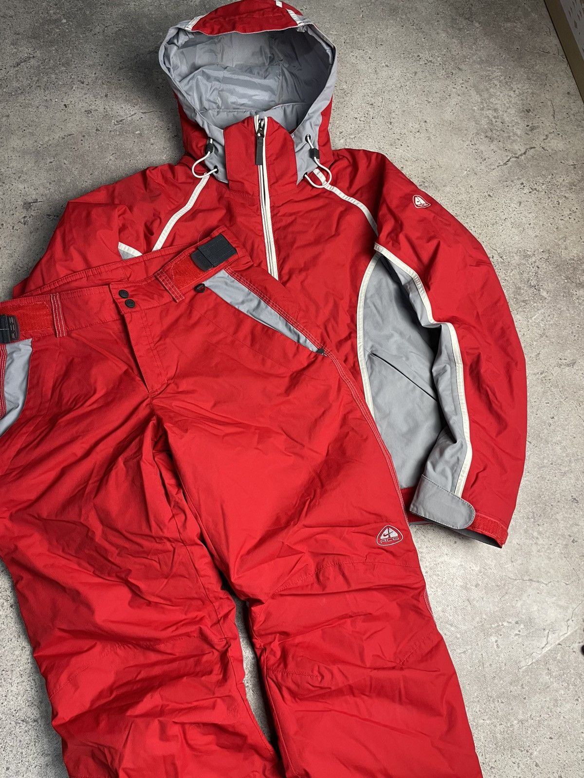Nike ACG Nike ACG Ski Suit 2 pieces Size S / US 4 / IT 40 - 2 Thumbnail