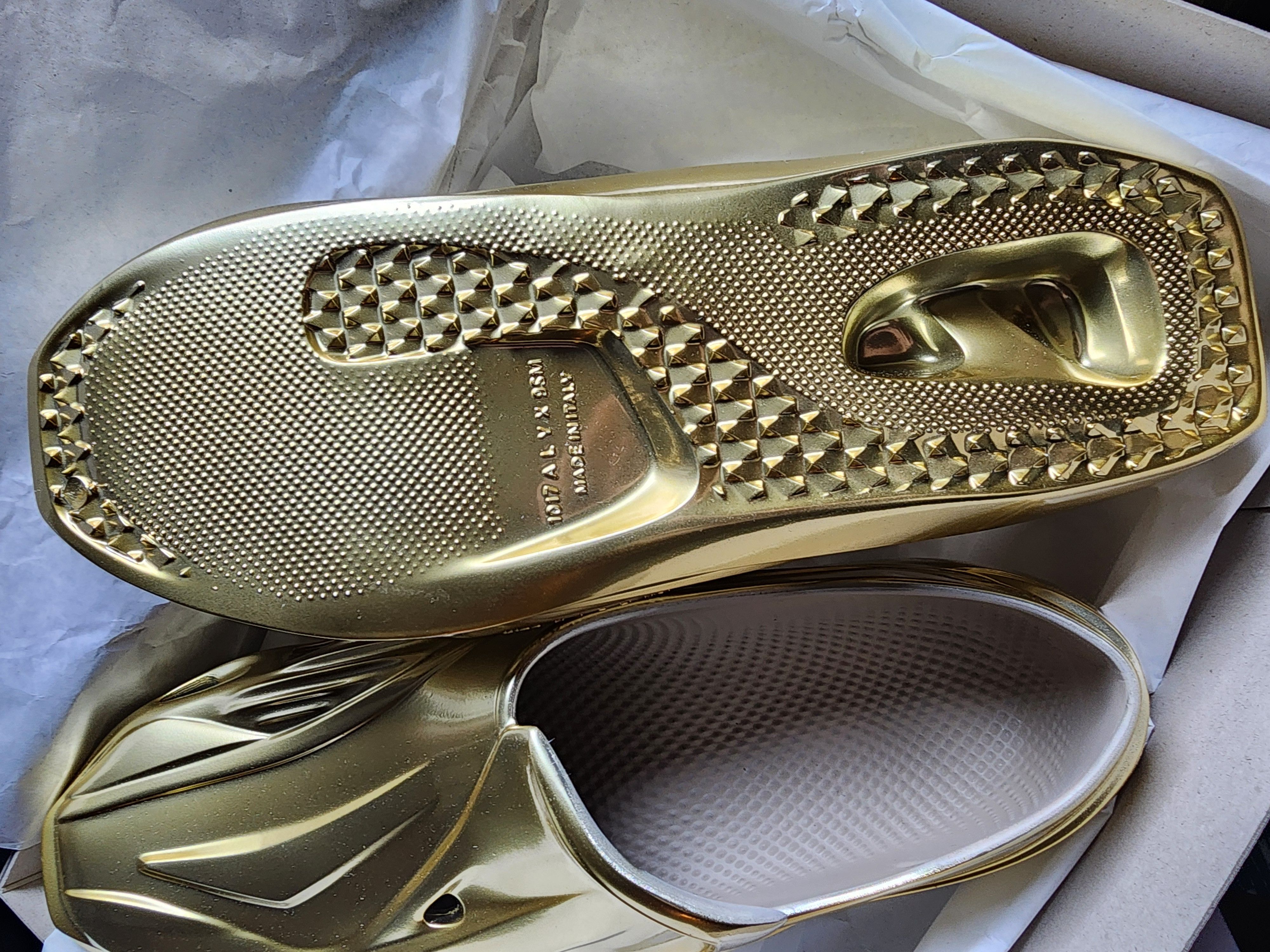 1017 ALYX 9SM 1017 Alyx 9SM Chrome Mono Slip on Shoes Matthew Williams Size US 11 / EU 44 - 4 Thumbnail