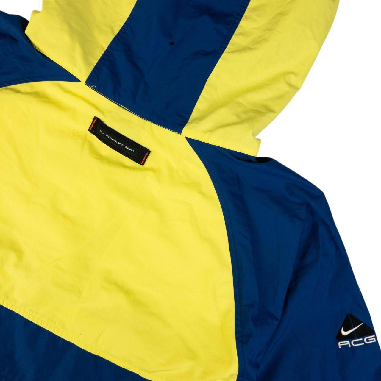 Nike Vintage Nike ACG Q Zip Lightweight Jacket Size L Size US L / EU 52-54 / 3 - 3 Thumbnail