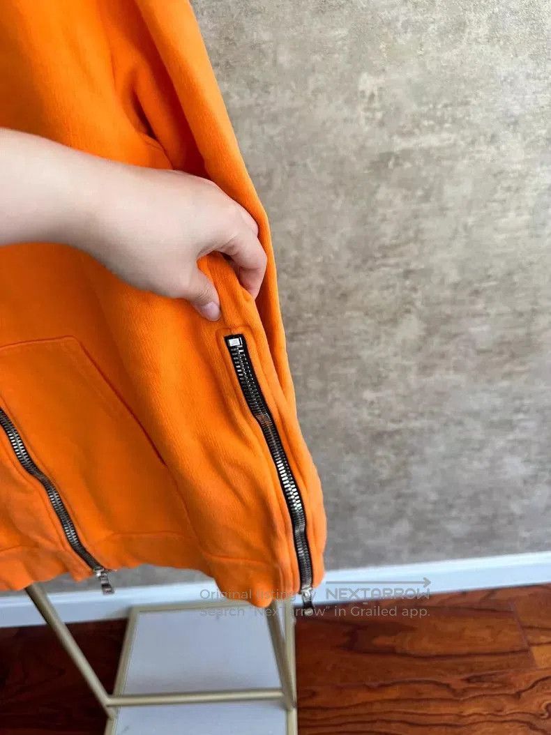 Balmain Balmain Zip-up Hoodie in Orange Color. Size US S / EU 44-46 / 1 - 4 Thumbnail