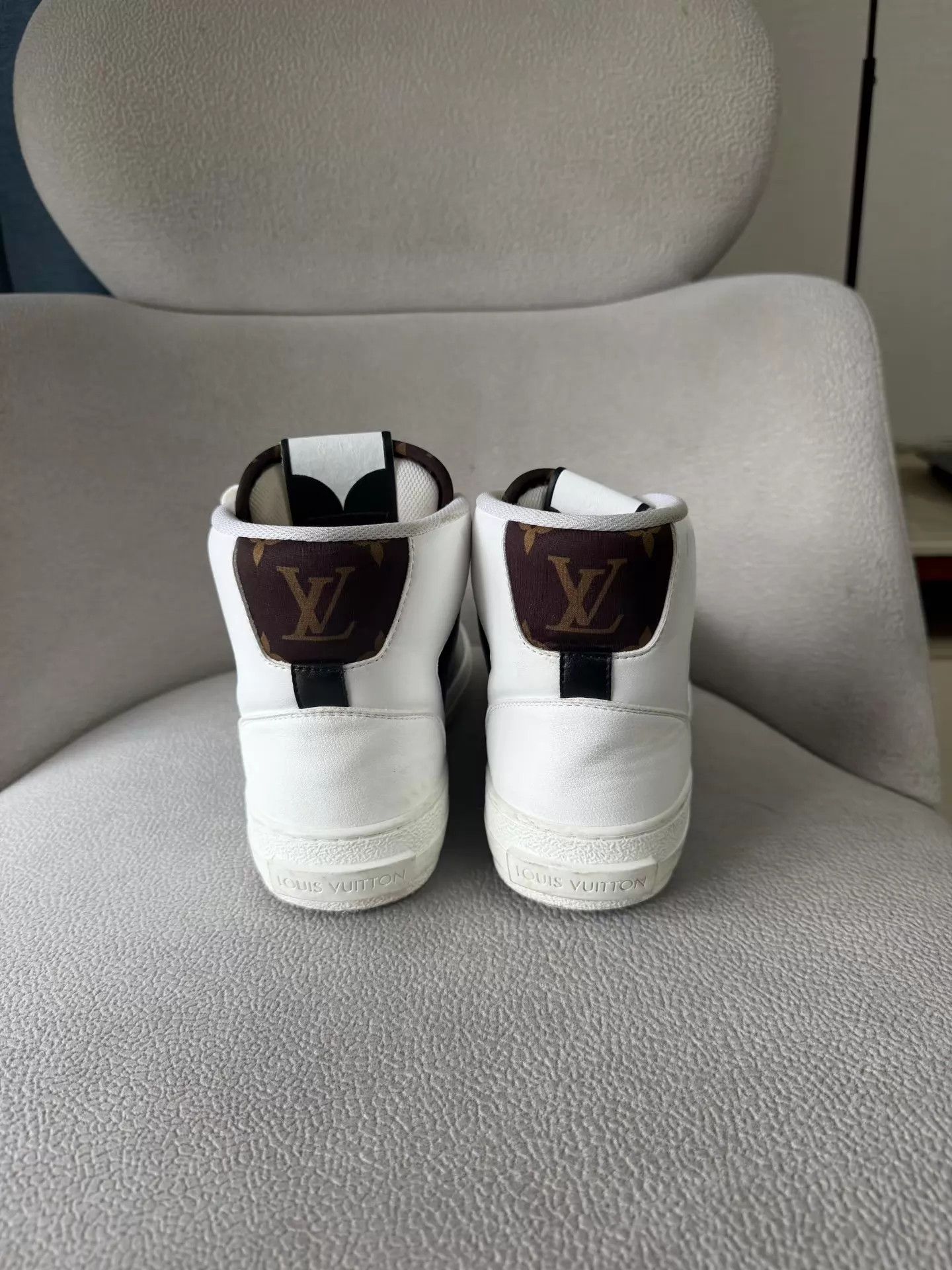 Louis Vuitton LV High-Top Sneakers WhiteGray 2Tone 37.5 98 New Size US 7 / IT 37 - 3 Thumbnail