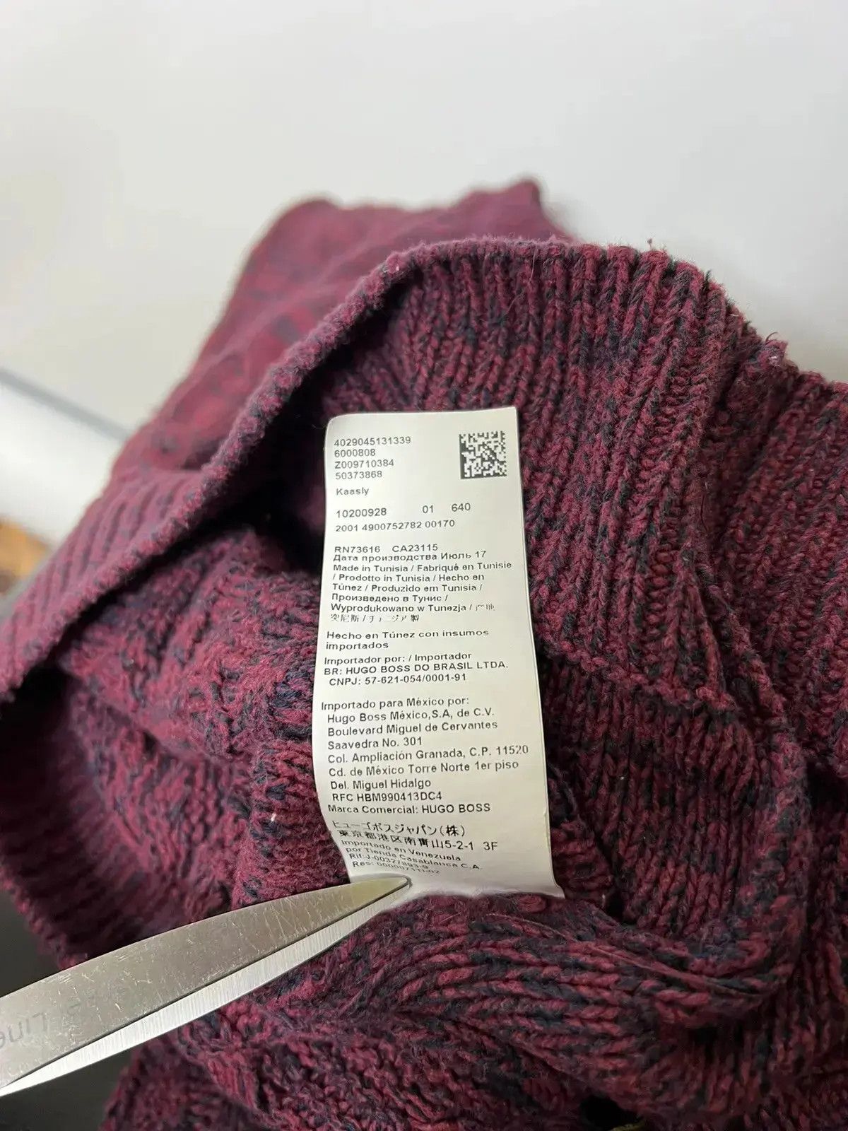 Designer × Hugo Boss Hugo Boss men’s knit sweater Size US L / EU 52-54 / 3 - 6 Thumbnail