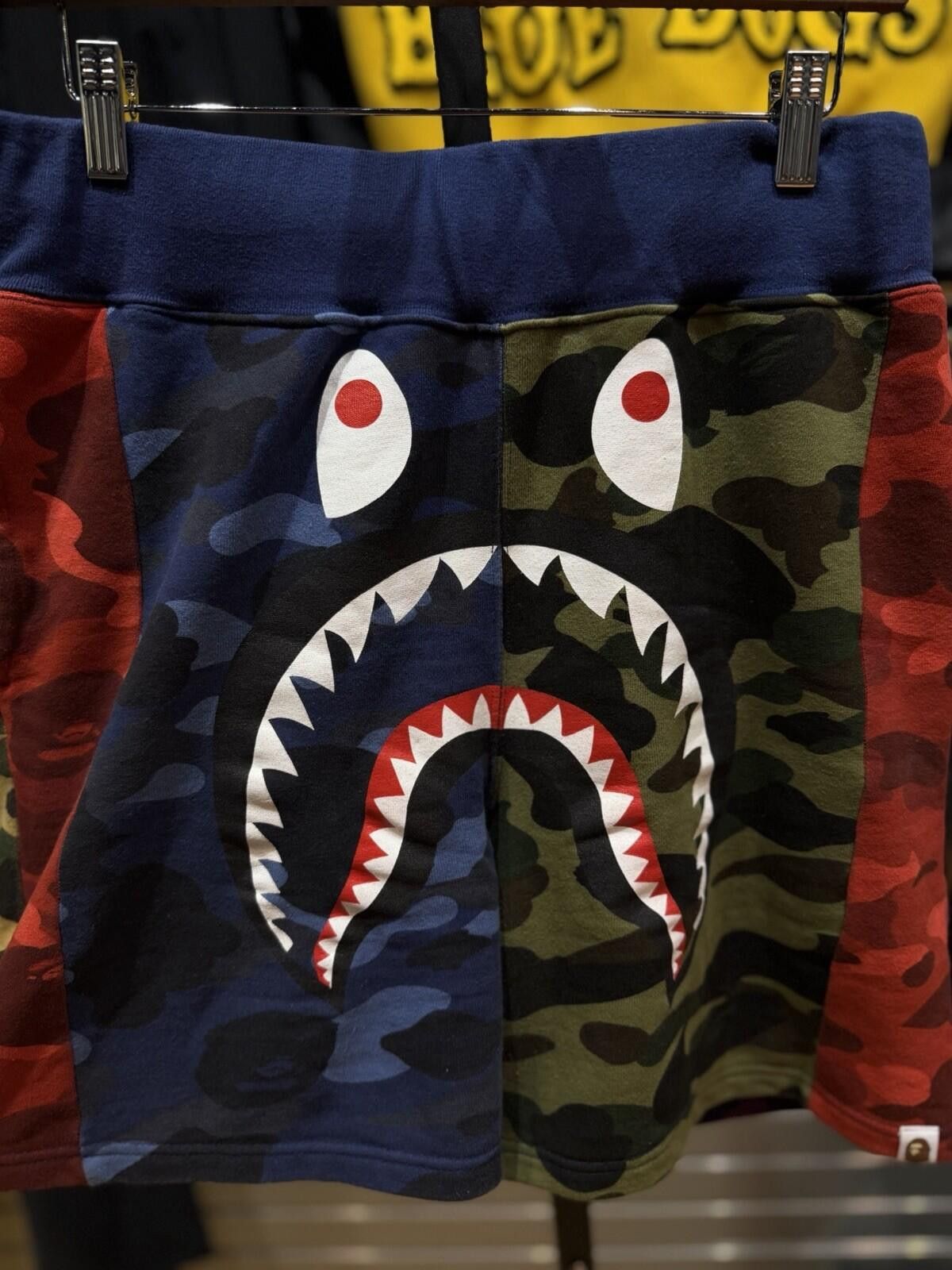 Other A Bathing Ape Shark Camo Cotton Sweat Shorts Small Size US 30 / EU 46 - 4 Thumbnail