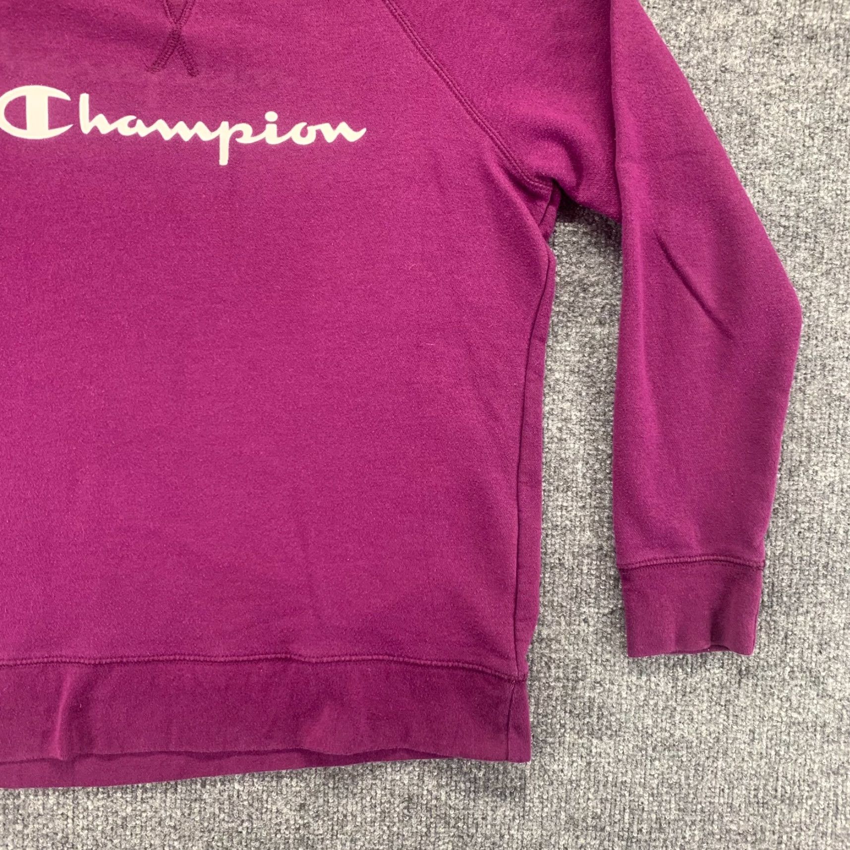 Champion Champion Sweatshirt Womens Medium Purple Pullover Long Sleeve Athletic Logo Size M / US 6-8 / IT 42-44 - 7 Thumbnail