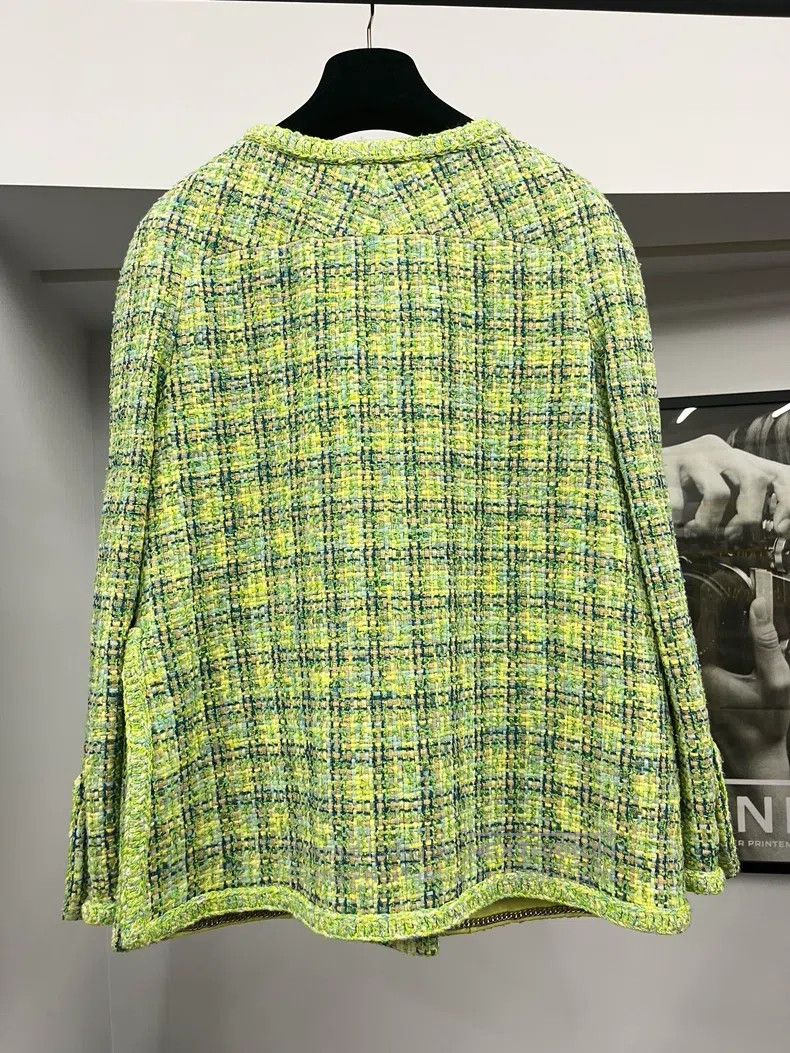 Chanel Chanel Spring grass green coat Size XXS / US 00 / IT 34 - 3 Thumbnail