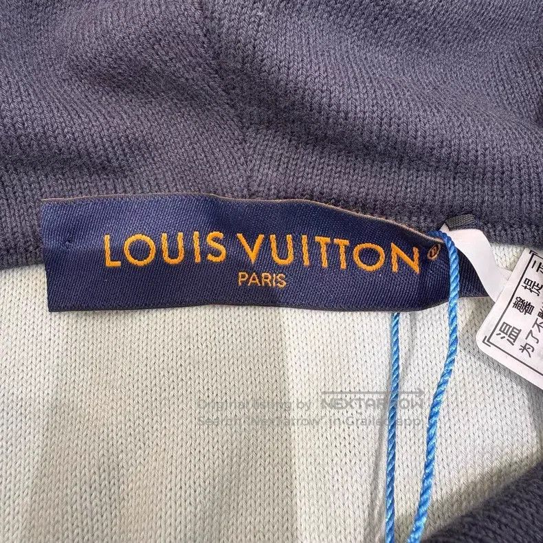 Louis Vuitton Louis Vuitton Full-print gradient knitted sweatshirt Size US XS / EU 42 / 0 - 7 Thumbnail