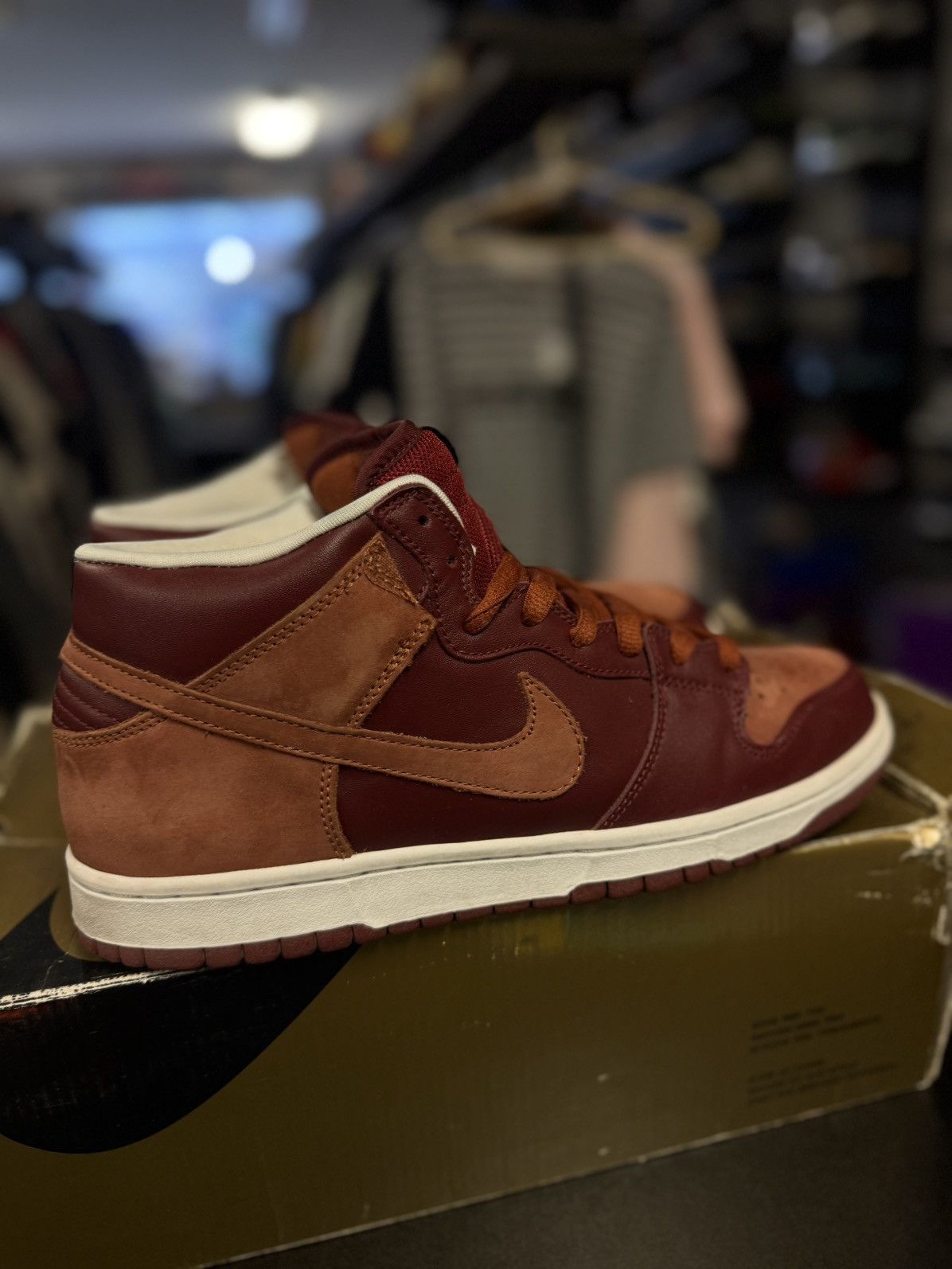 Nike Nike SB Mid Top Team Red Pony 2008 Size 11 Size US 11 / EU 44 - 3 Thumbnail