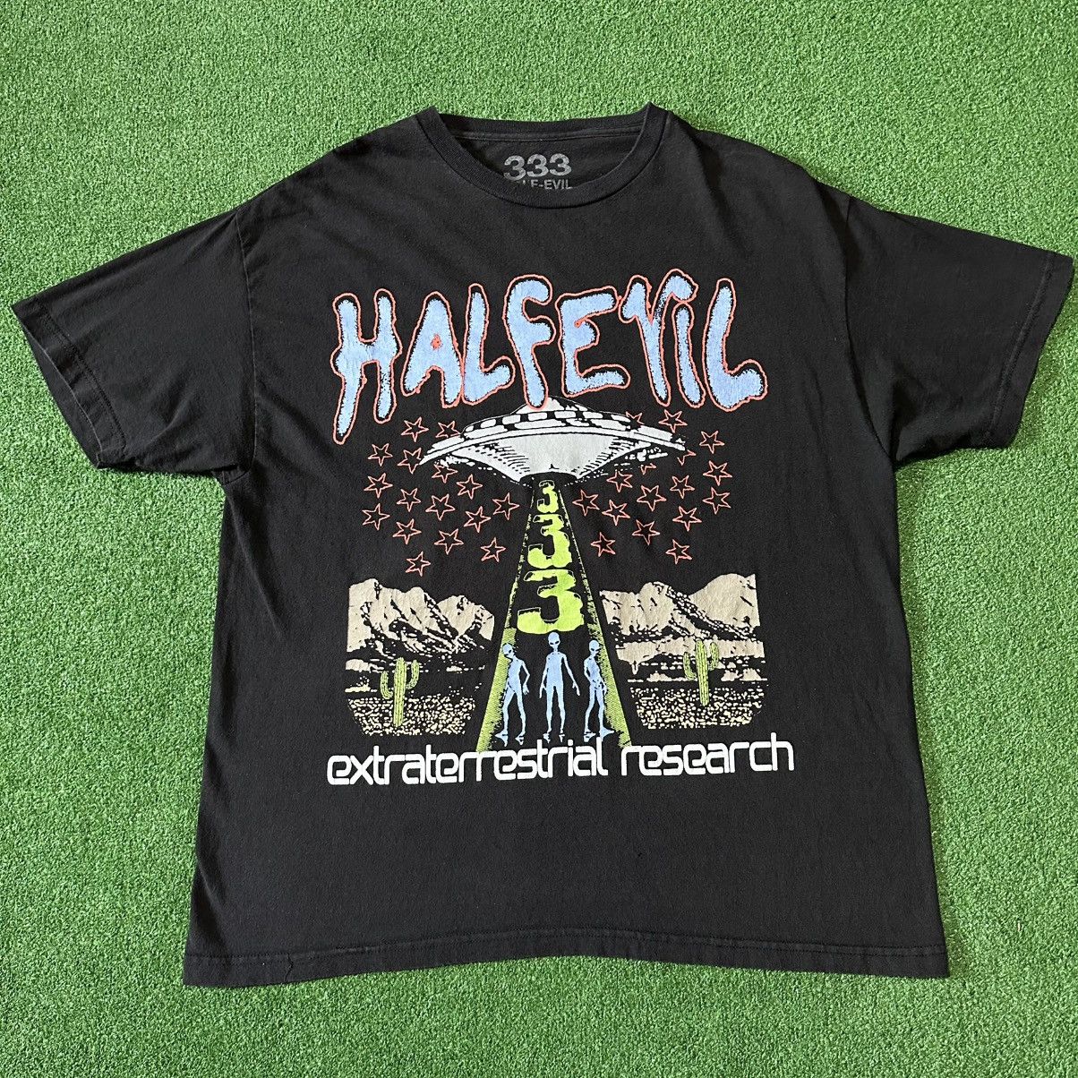 Half Evil Half evil extraterrestrial research tee Size US XL / EU 56 / 4 - 1 Thumbnail