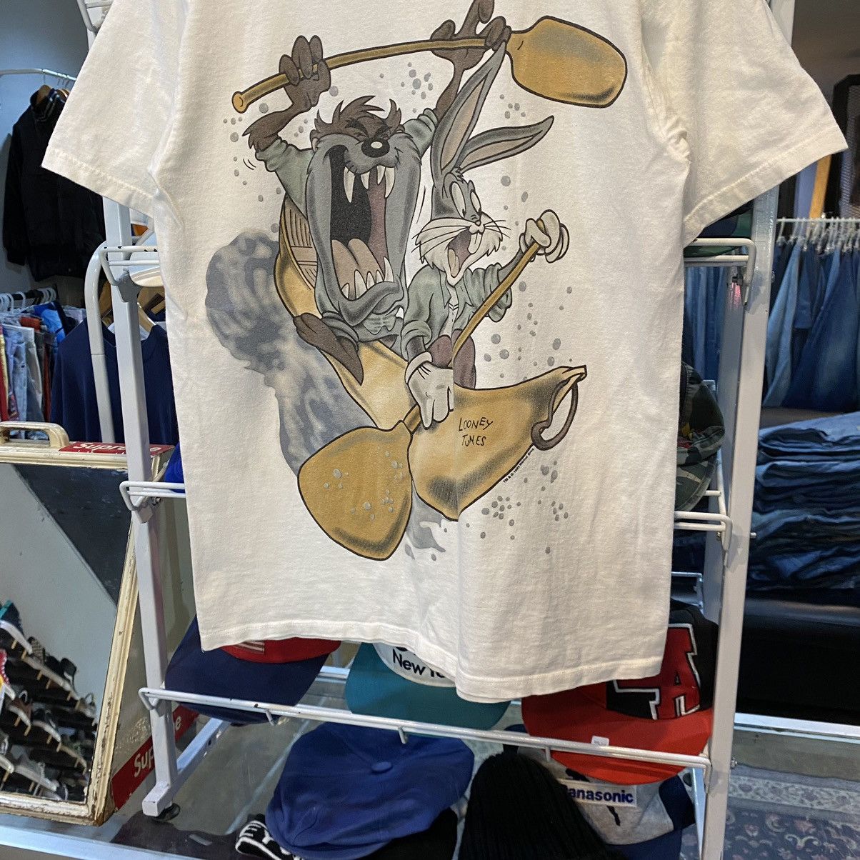 Vintage Vtg 1995 Tazmania Bugs Bunny All Over Print T-Shirt Sz M Size US M / EU 48-50 / 2 - 4 Thumbnail