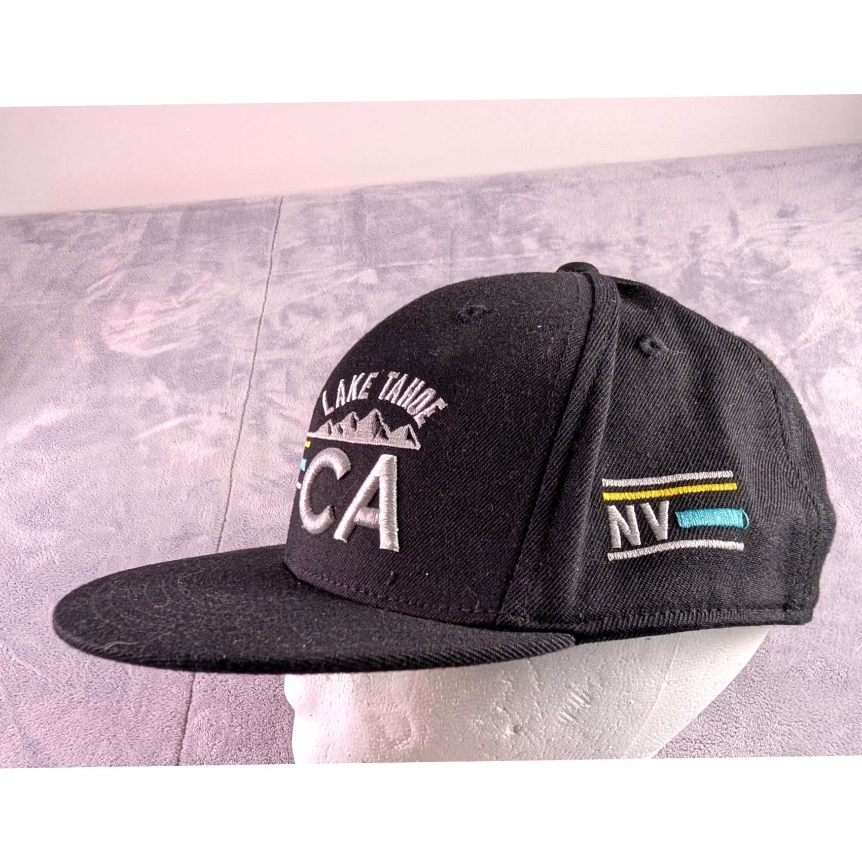 Vintage Lake Tahoe CA NV 210 Fitted Hat Black Embroidered Flat Brim Cap Size 7 1/4-7 5/8 Size ONE SIZE - 2 Thumbnail