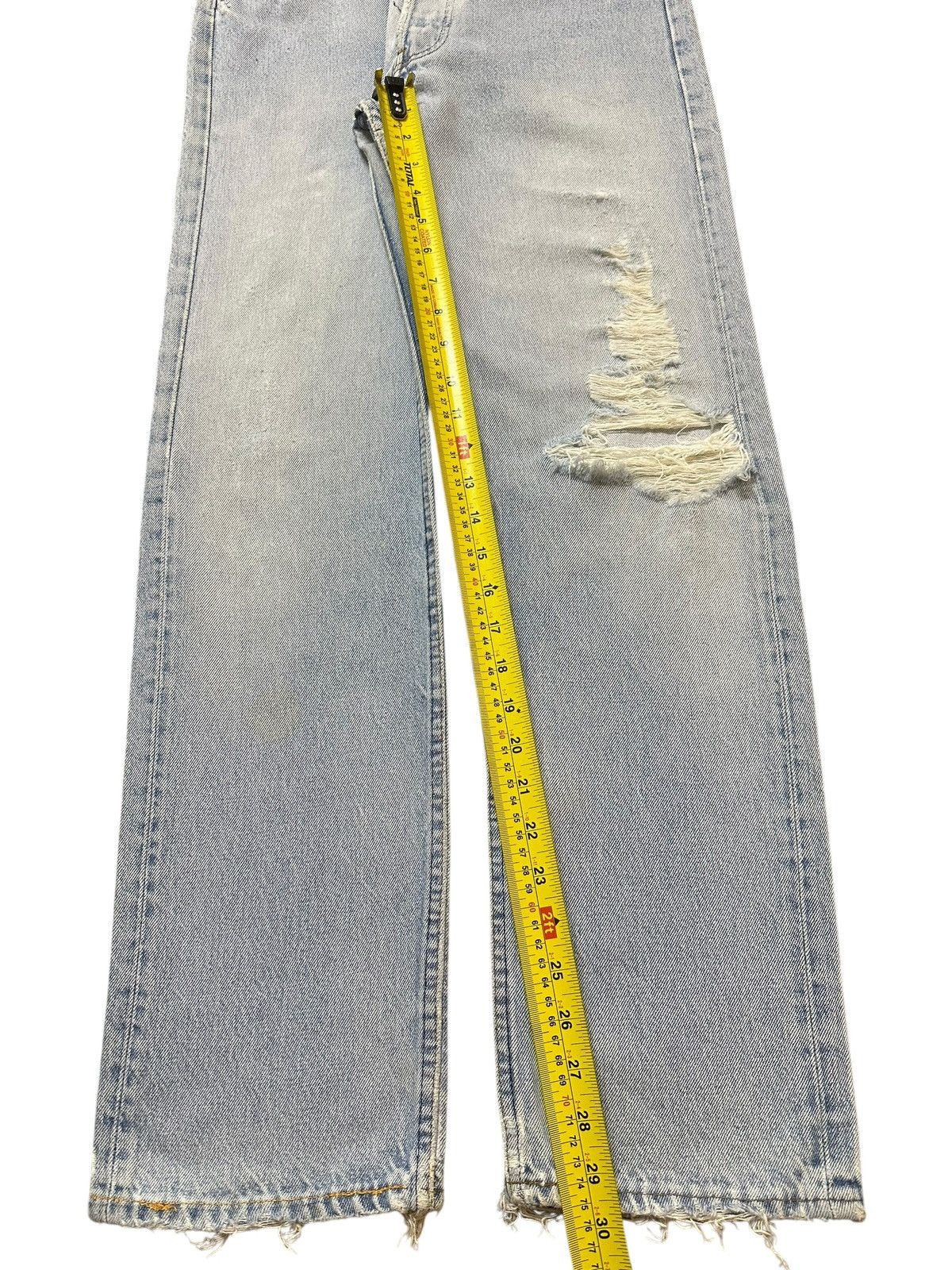 Levi's Vintage Levis Blue Light Wash Distressed Style Jeans Size US 28 / EU 44 - 11 Thumbnail