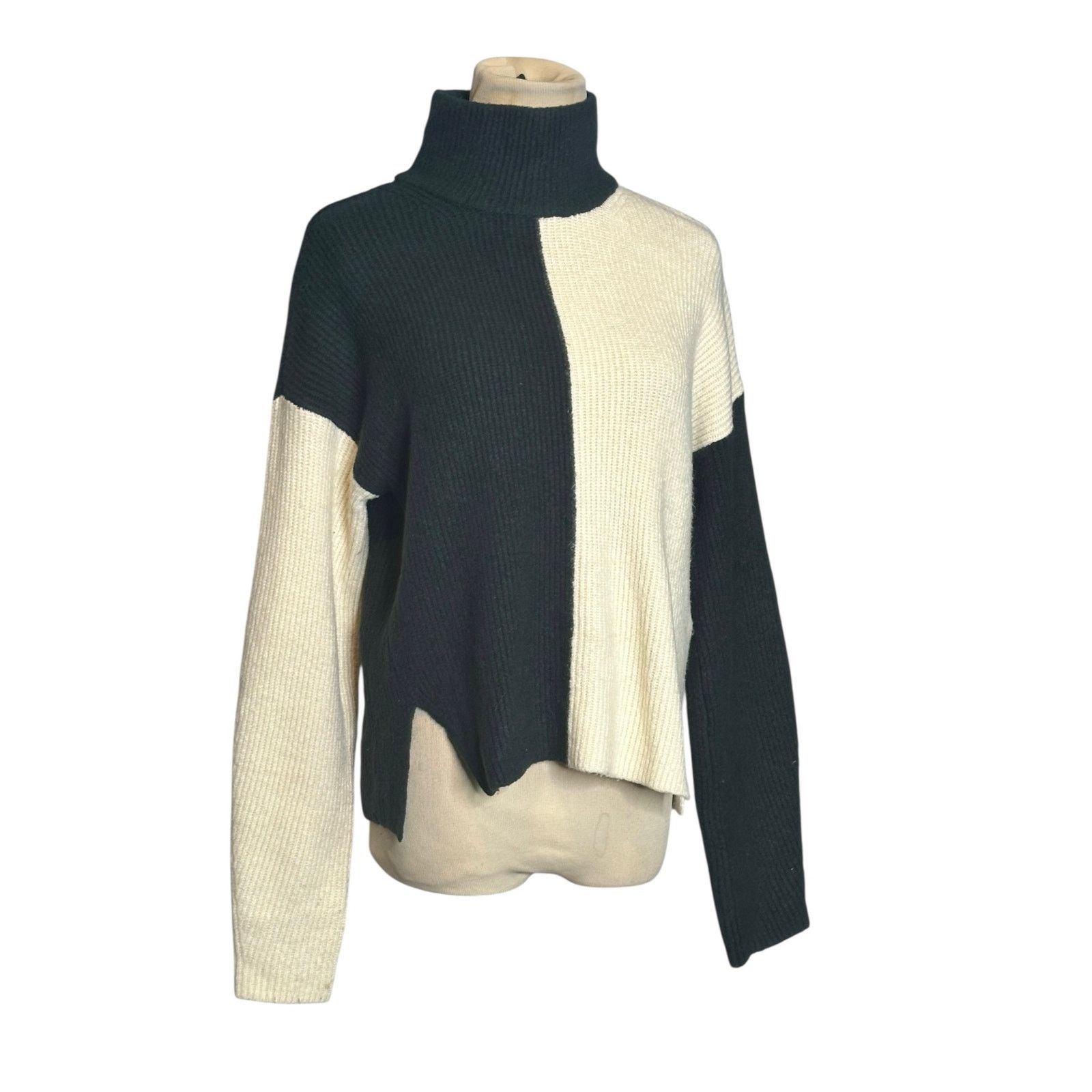 Abercrombie & Fitch Abercrombie & Fitch Color Block Pullover Sweater Size XS Size XS / US 0-2 / IT 36-38 - 13 Thumbnail