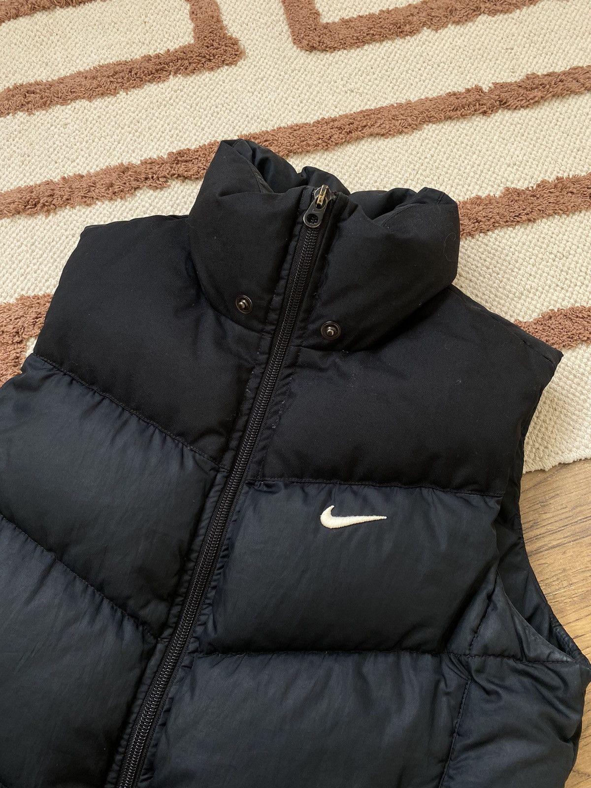 Nike 🫧WMNS PUFFER DOWN VEST NIKE🫧 Size XS / US 0-2 / IT 36-38 - 3 Thumbnail