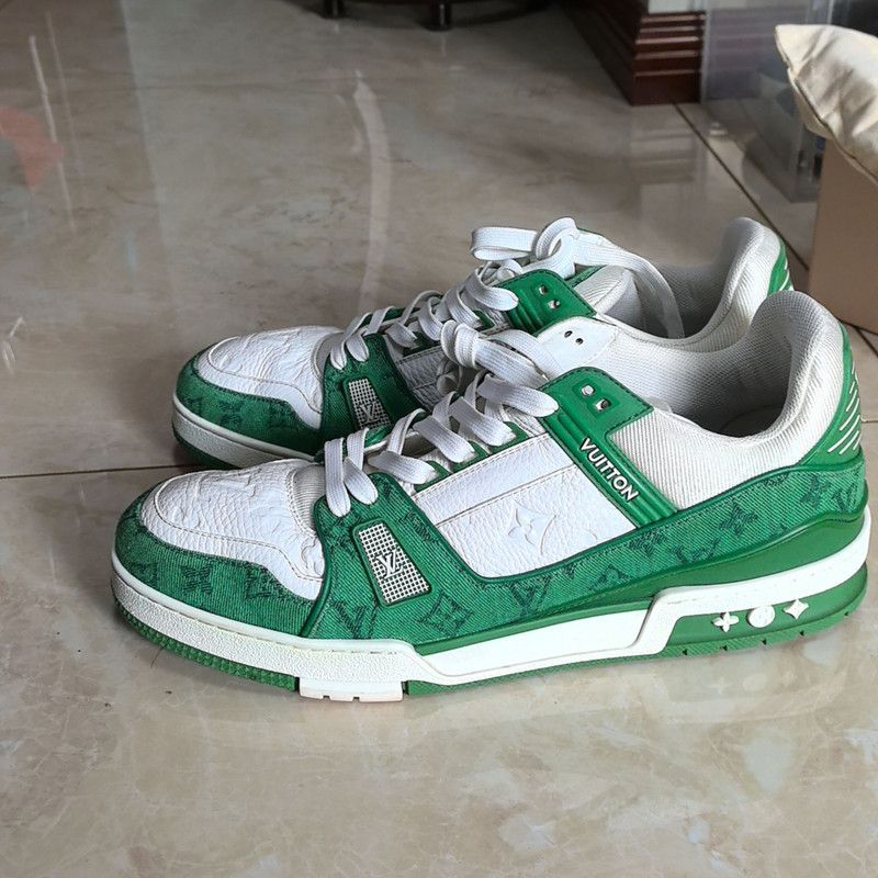 Louis Vuitton Louis Vuitton Green White Trainer Fashion Sneakers 0079 Size US 11 / EU 44 - 1 Thumbnail