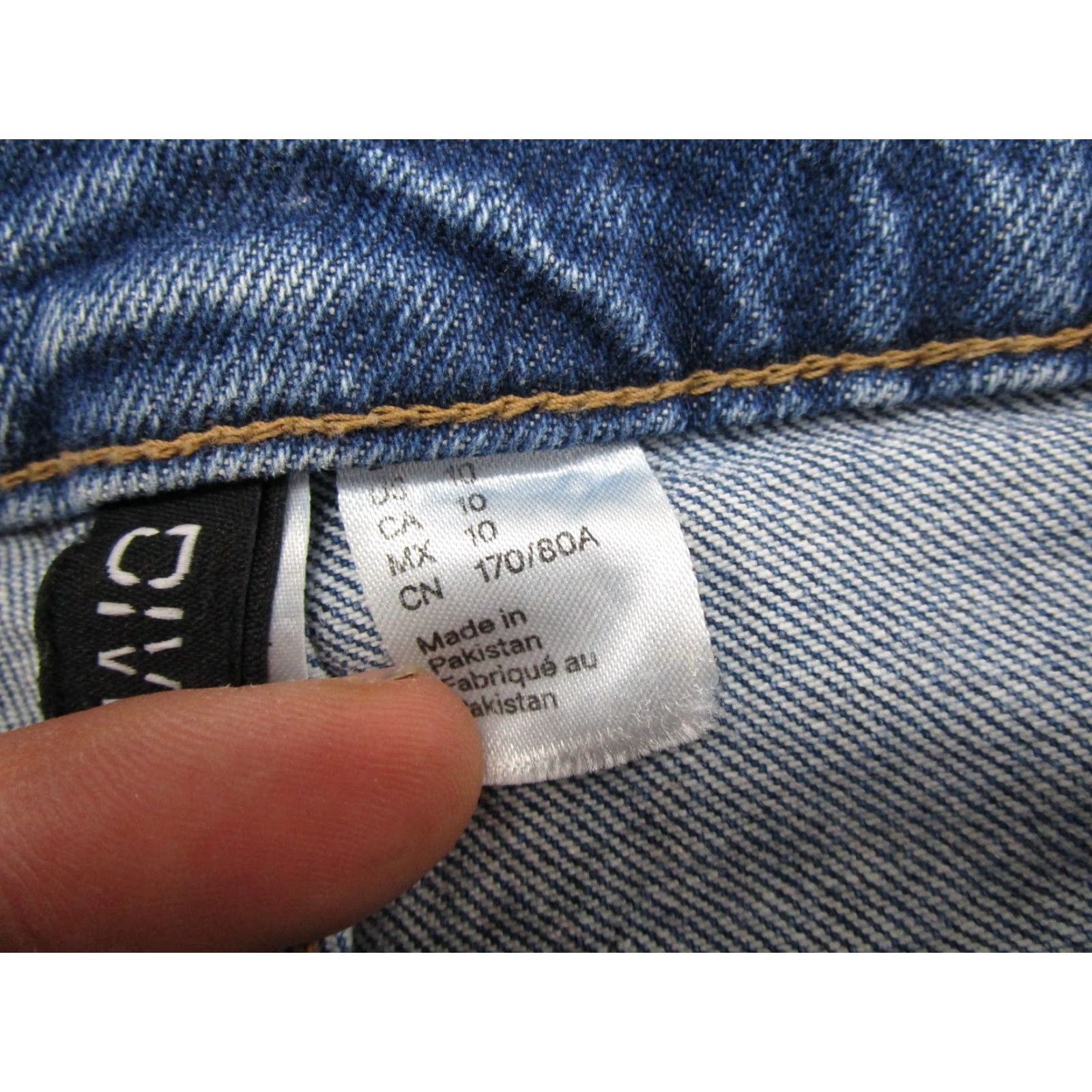 H&M H&M Womens Jeans Button Fly High Rise Blue Denim Size 10 Straight 5-Pocket Design Modern Casual Mens Girls not applicable Size 32" / US 10 / IT 46 - 5 Thumbnail